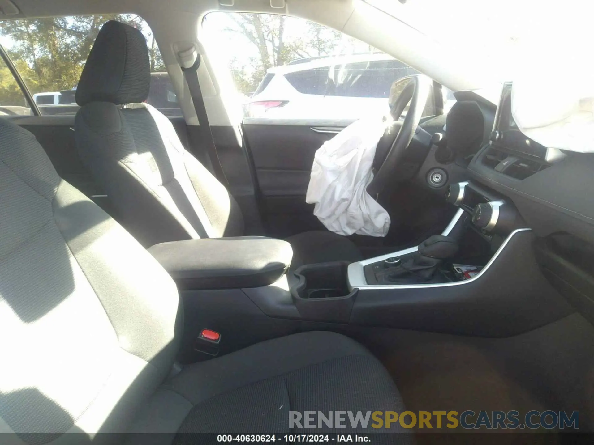 5 Photograph of a damaged car 4T3LWRFV4RU153153 TOYOTA RAV4 HYBRID 2024