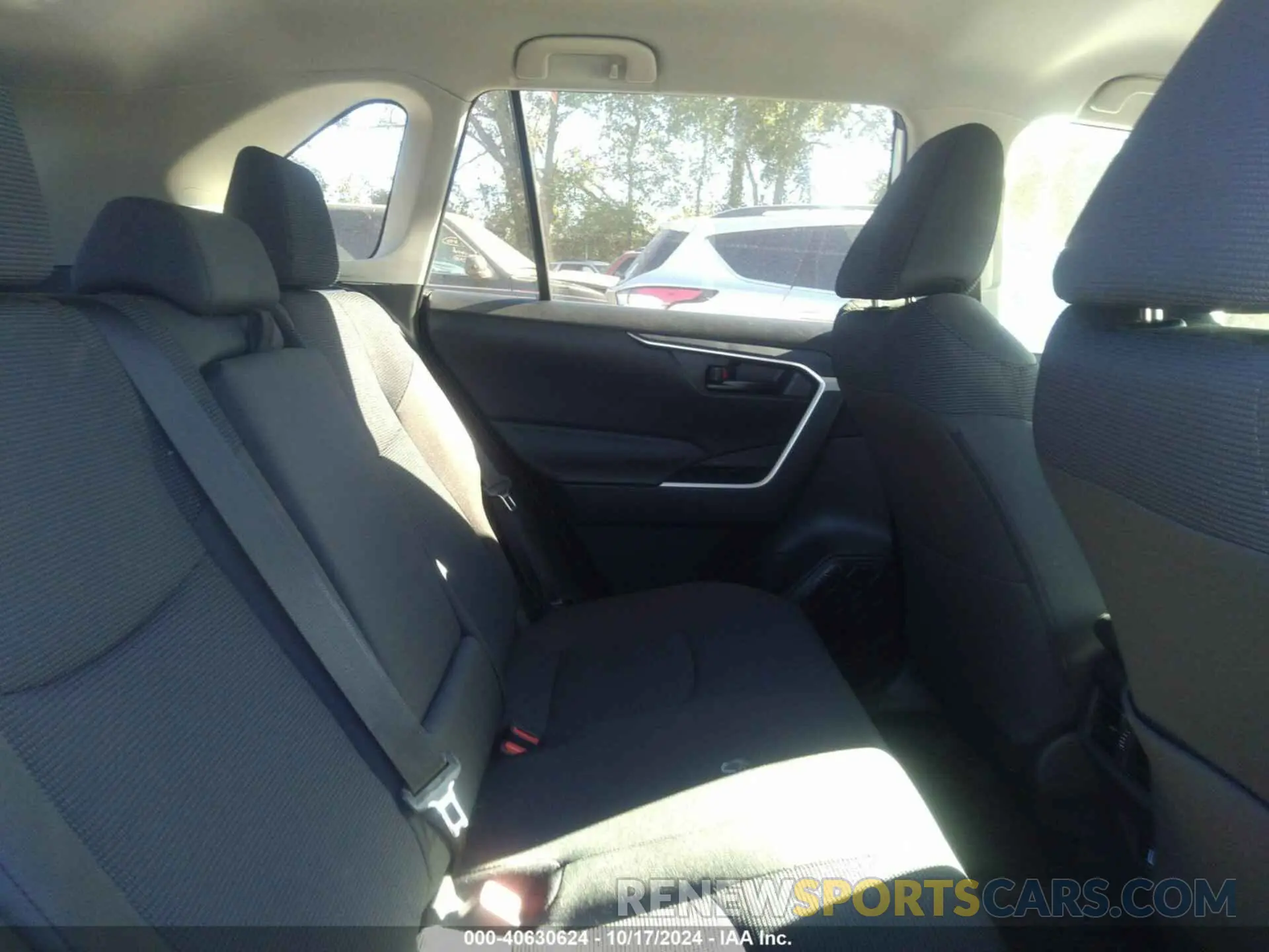 8 Photograph of a damaged car 4T3LWRFV4RU153153 TOYOTA RAV4 HYBRID 2024