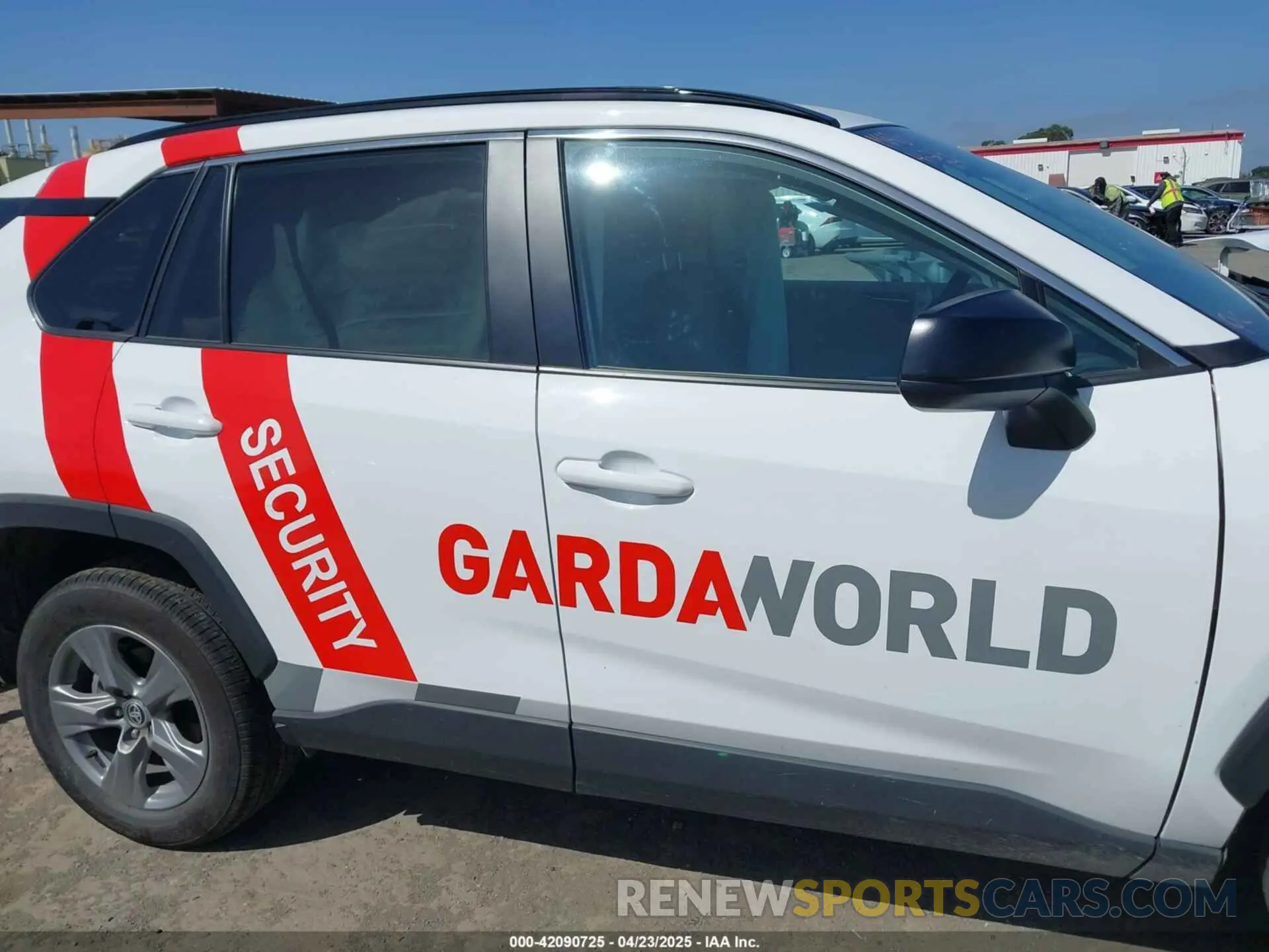 14 Photograph of a damaged car 4T3LWRFV6RU160007 TOYOTA RAV4 HYBRID 2024