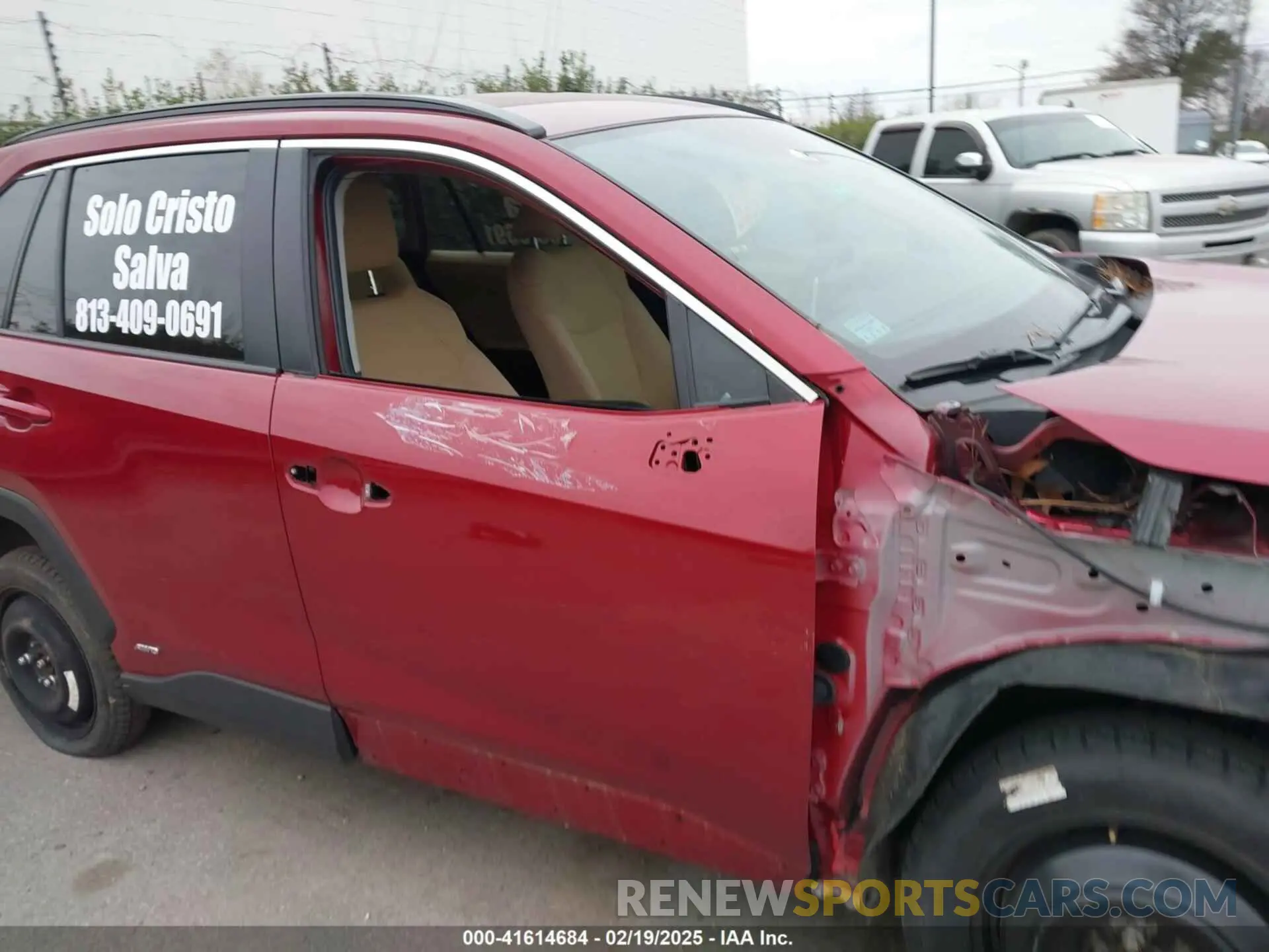 18 Photograph of a damaged car 4T3LWRFV7RU136279 TOYOTA RAV4 HYBRID 2024