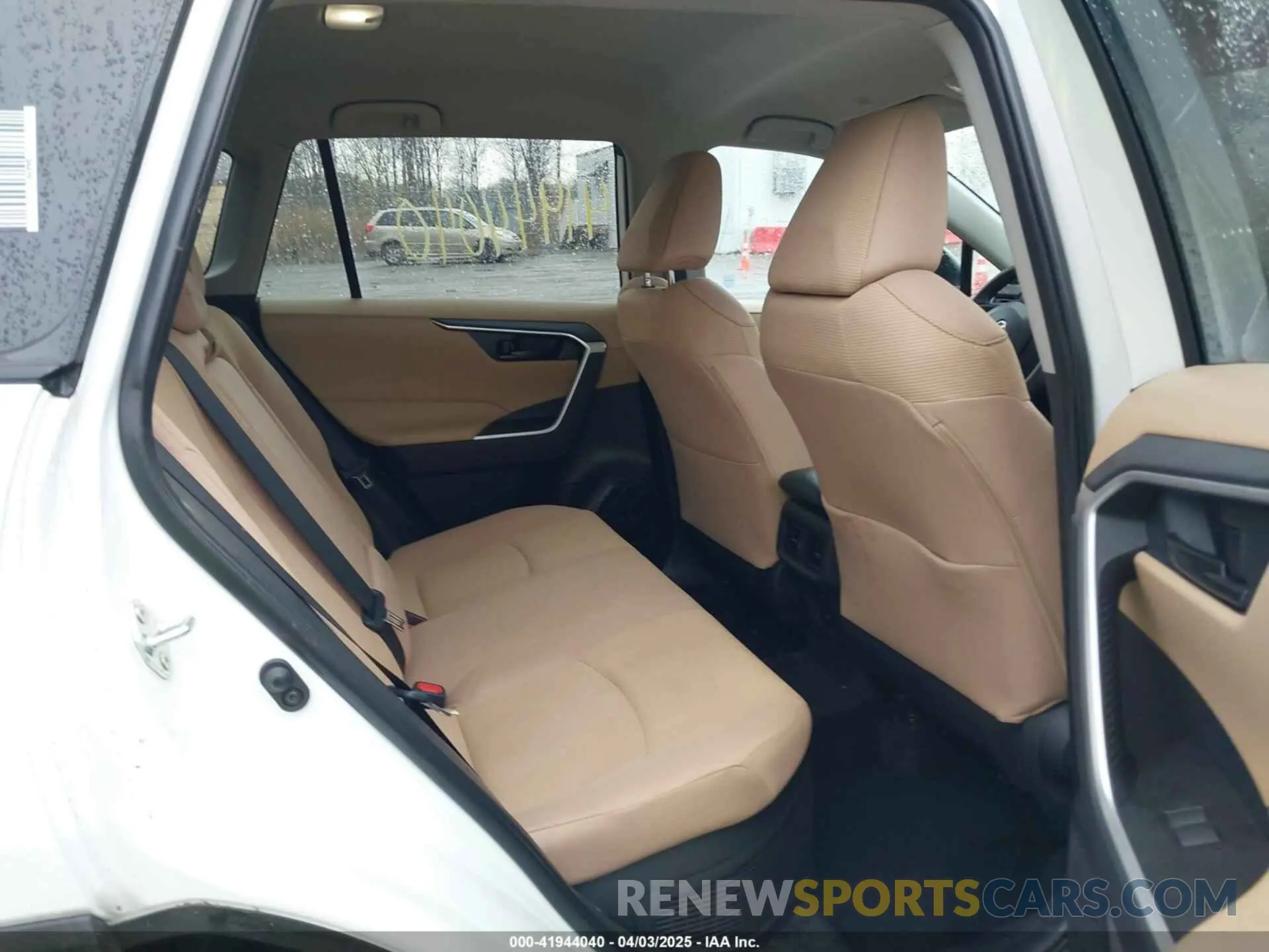 8 Photograph of a damaged car 4T3LWRFVXRU130654 TOYOTA RAV4 HYBRID 2024