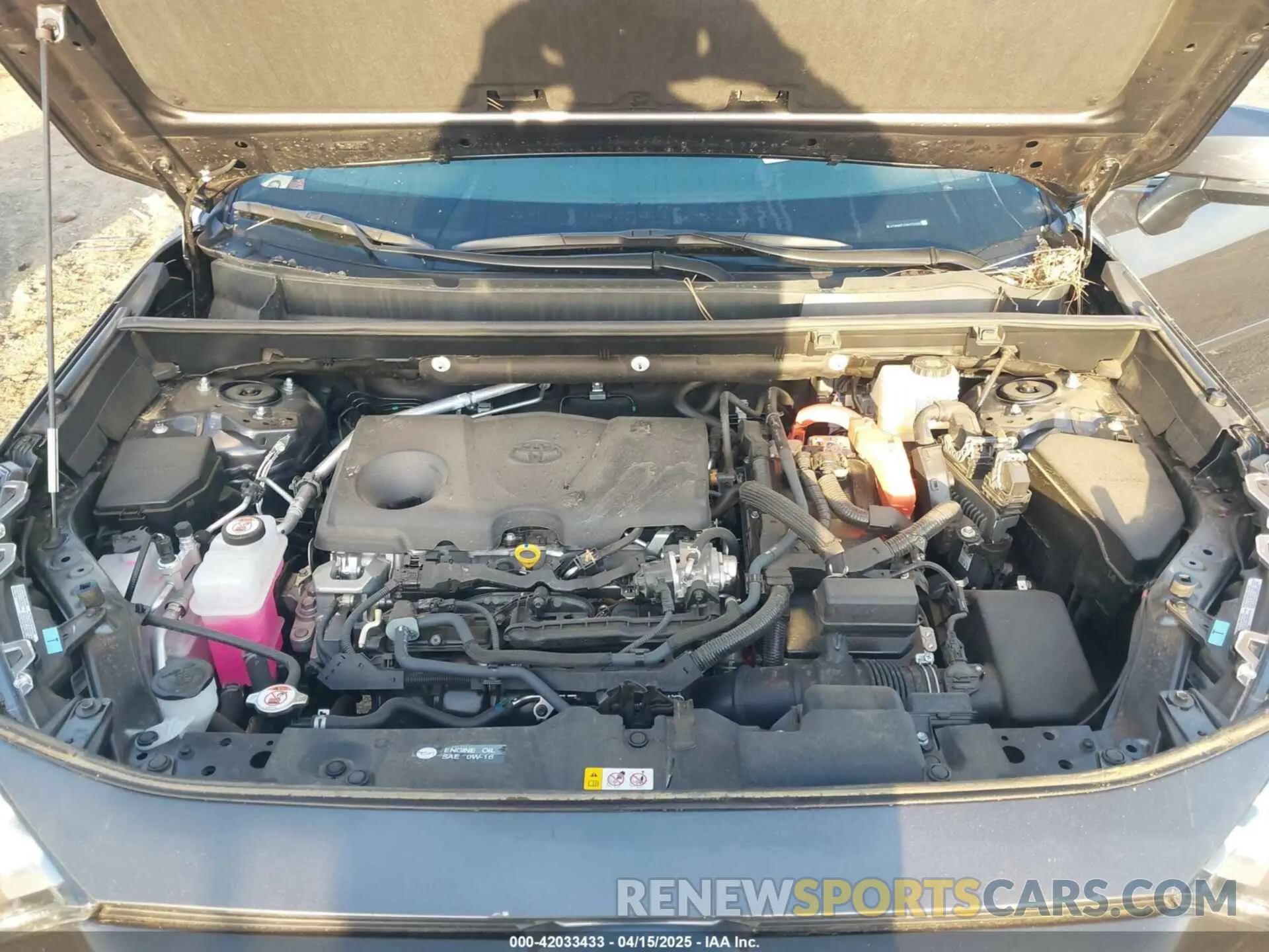 10 Photograph of a damaged car 4T3MWRFV2RU152880 TOYOTA RAV4 HYBRID 2024