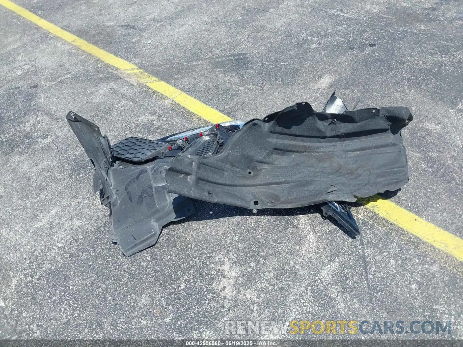 12 Photograph of a damaged car 4T3MWRFV2RU158369 TOYOTA RAV4 HYBRID 2024