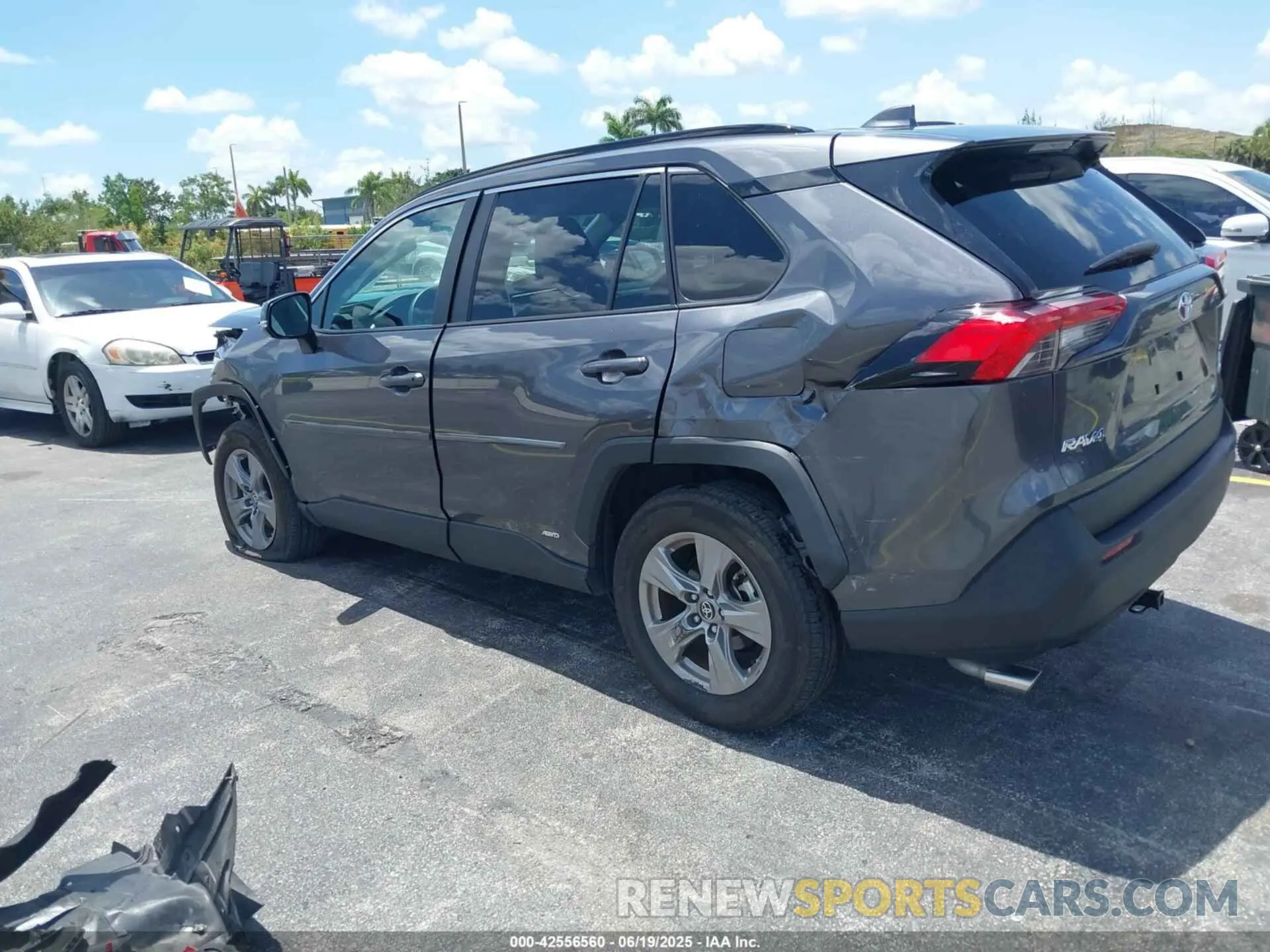 3 Photograph of a damaged car 4T3MWRFV2RU158369 TOYOTA RAV4 HYBRID 2024