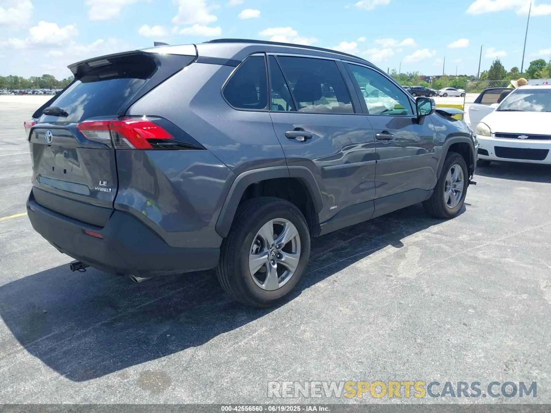 4 Photograph of a damaged car 4T3MWRFV2RU158369 TOYOTA RAV4 HYBRID 2024