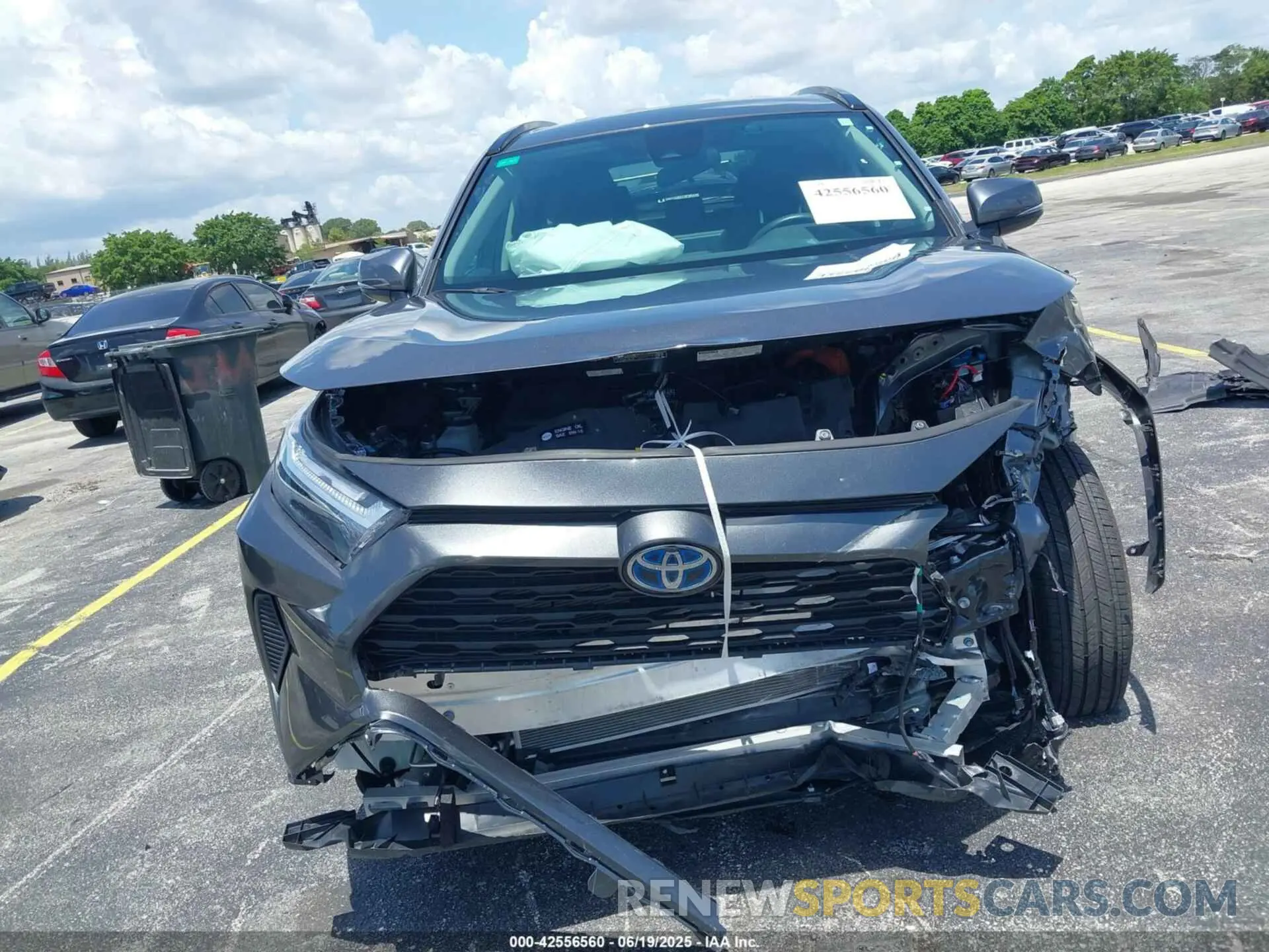 6 Photograph of a damaged car 4T3MWRFV2RU158369 TOYOTA RAV4 HYBRID 2024