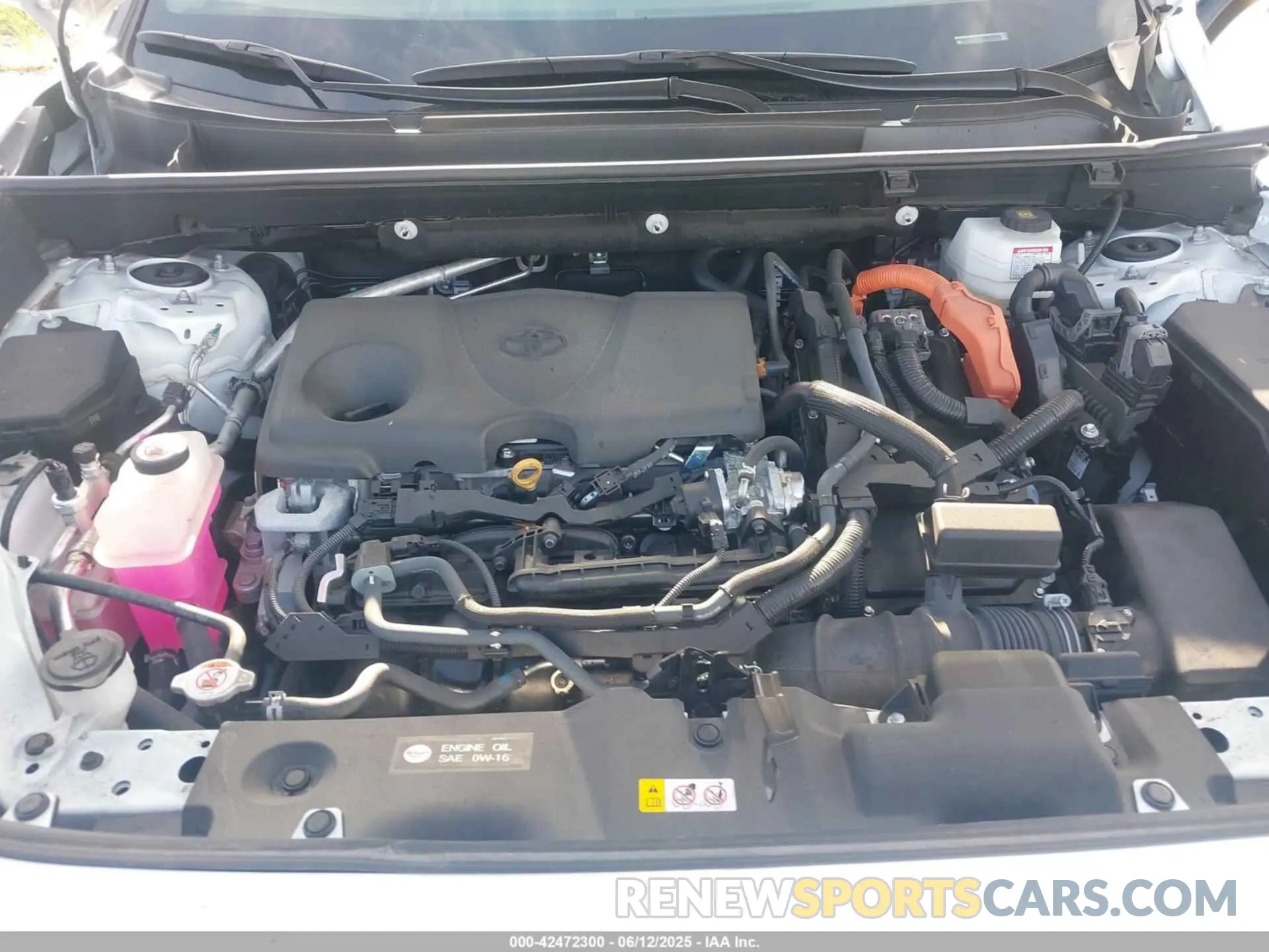 10 Photograph of a damaged car 4T3MWRFV6RU128372 TOYOTA RAV4 HYBRID 2024
