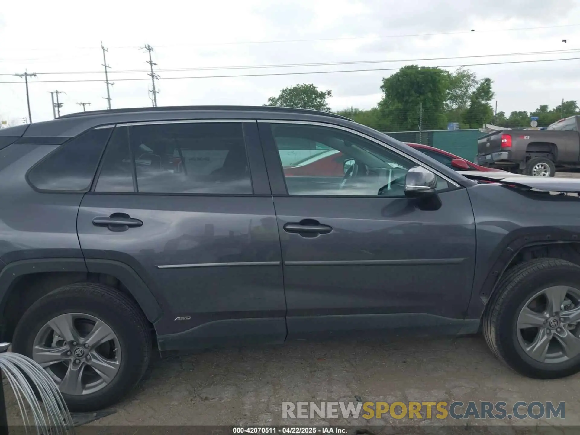 14 Photograph of a damaged car 4T3MWRFV9RU156795 TOYOTA RAV4 HYBRID 2024