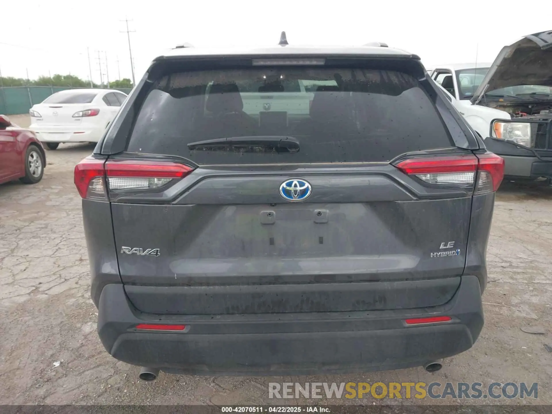 17 Photograph of a damaged car 4T3MWRFV9RU156795 TOYOTA RAV4 HYBRID 2024