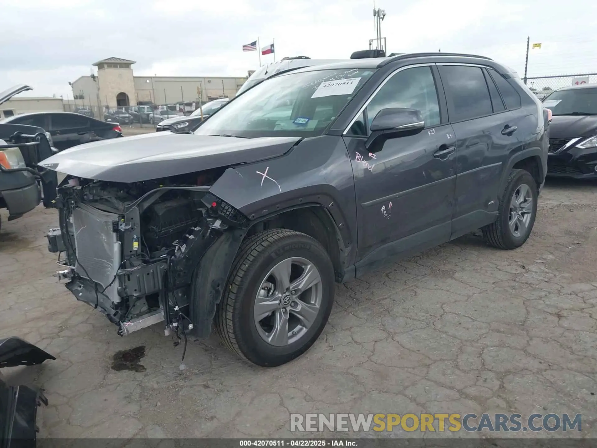 2 Photograph of a damaged car 4T3MWRFV9RU156795 TOYOTA RAV4 HYBRID 2024