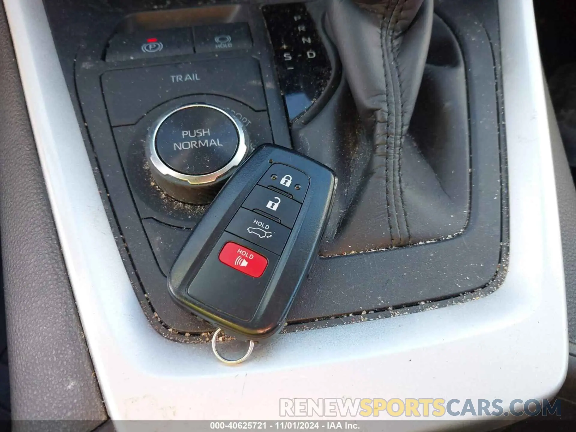 11 Photograph of a damaged car 4T3RWRFV1RU112652 TOYOTA RAV4 HYBRID 2024