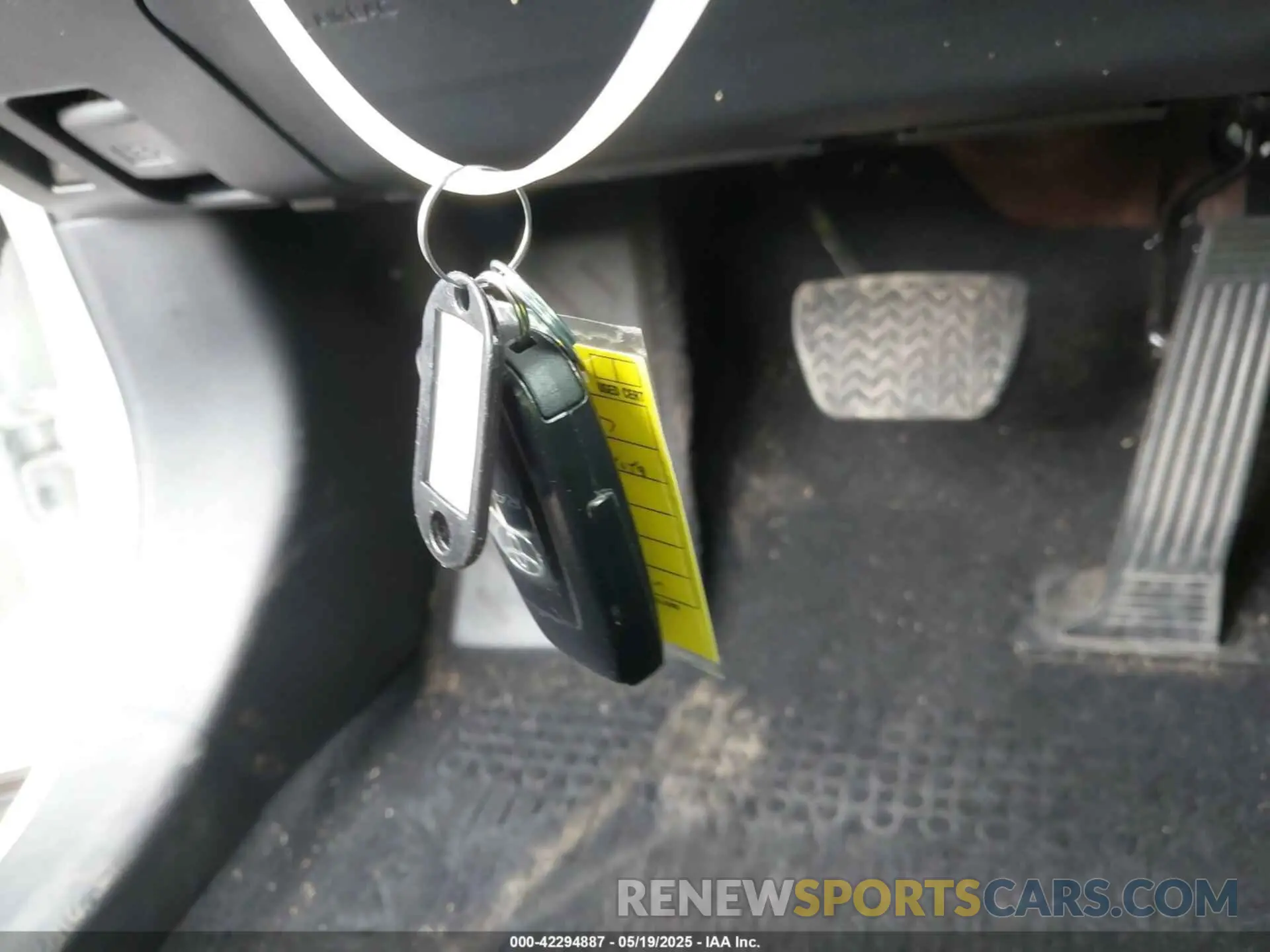 11 Photograph of a damaged car 4T3RWRFV1RU133016 TOYOTA RAV4 HYBRID 2024
