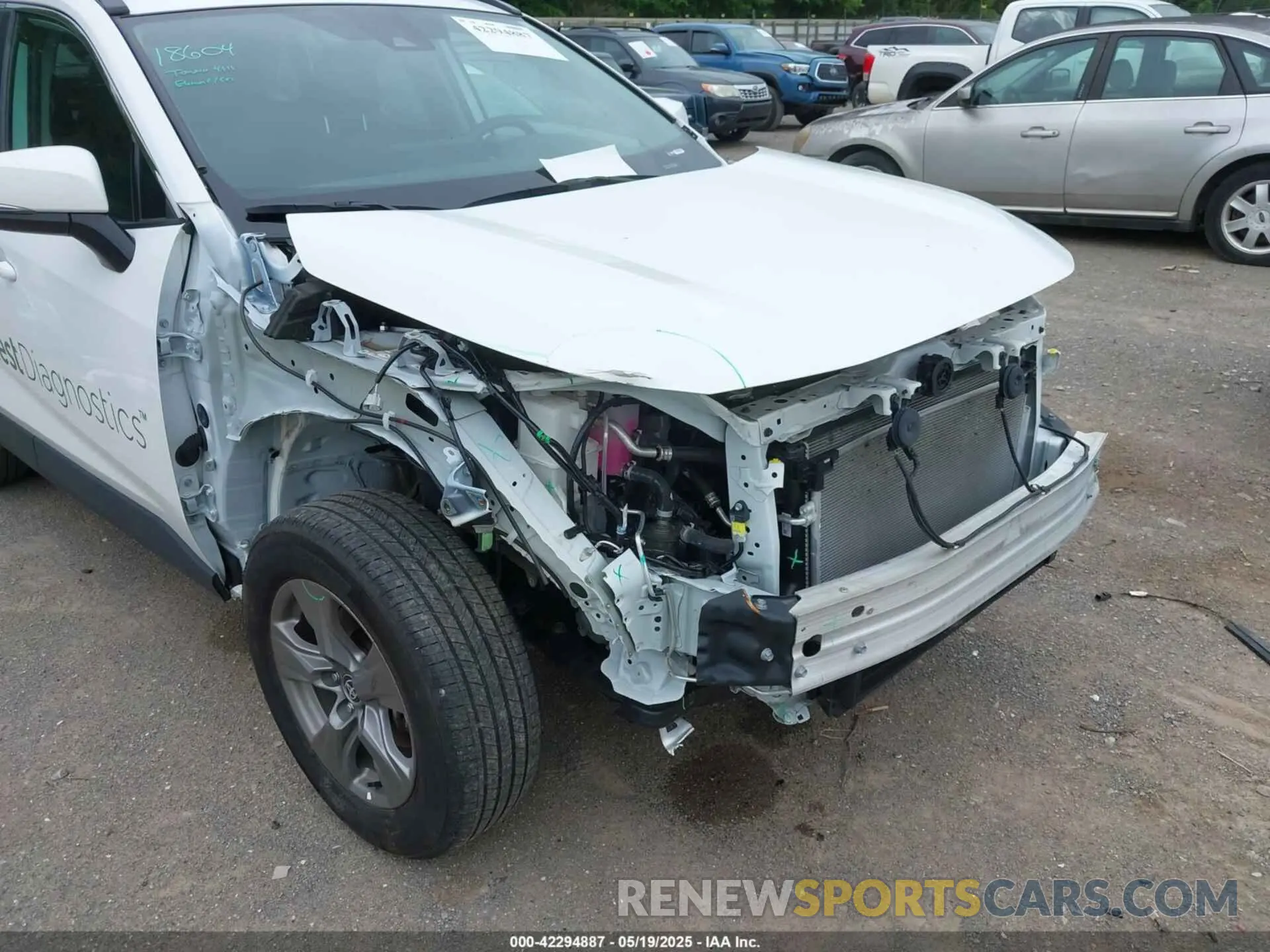 6 Photograph of a damaged car 4T3RWRFV1RU133016 TOYOTA RAV4 HYBRID 2024