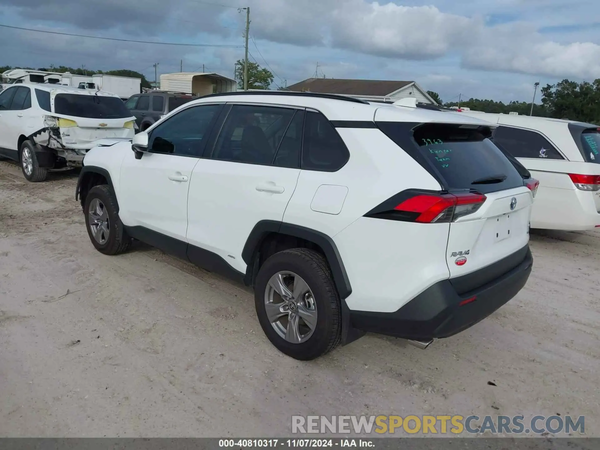3 Photograph of a damaged car 4T3RWRFV2RU142842 TOYOTA RAV4 HYBRID 2024