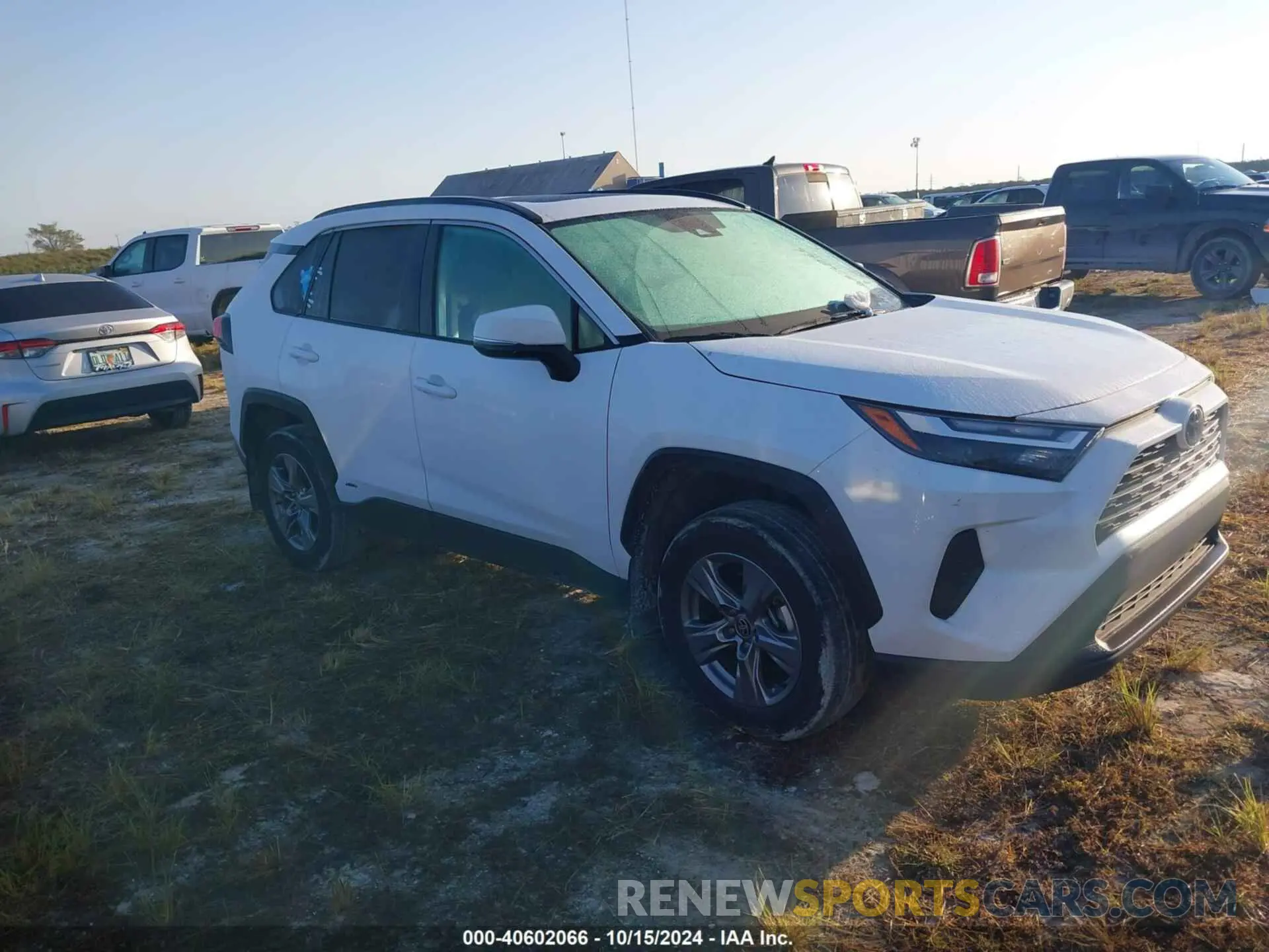 1 Photograph of a damaged car 4T3RWRFV4RU140476 TOYOTA RAV4 HYBRID 2024