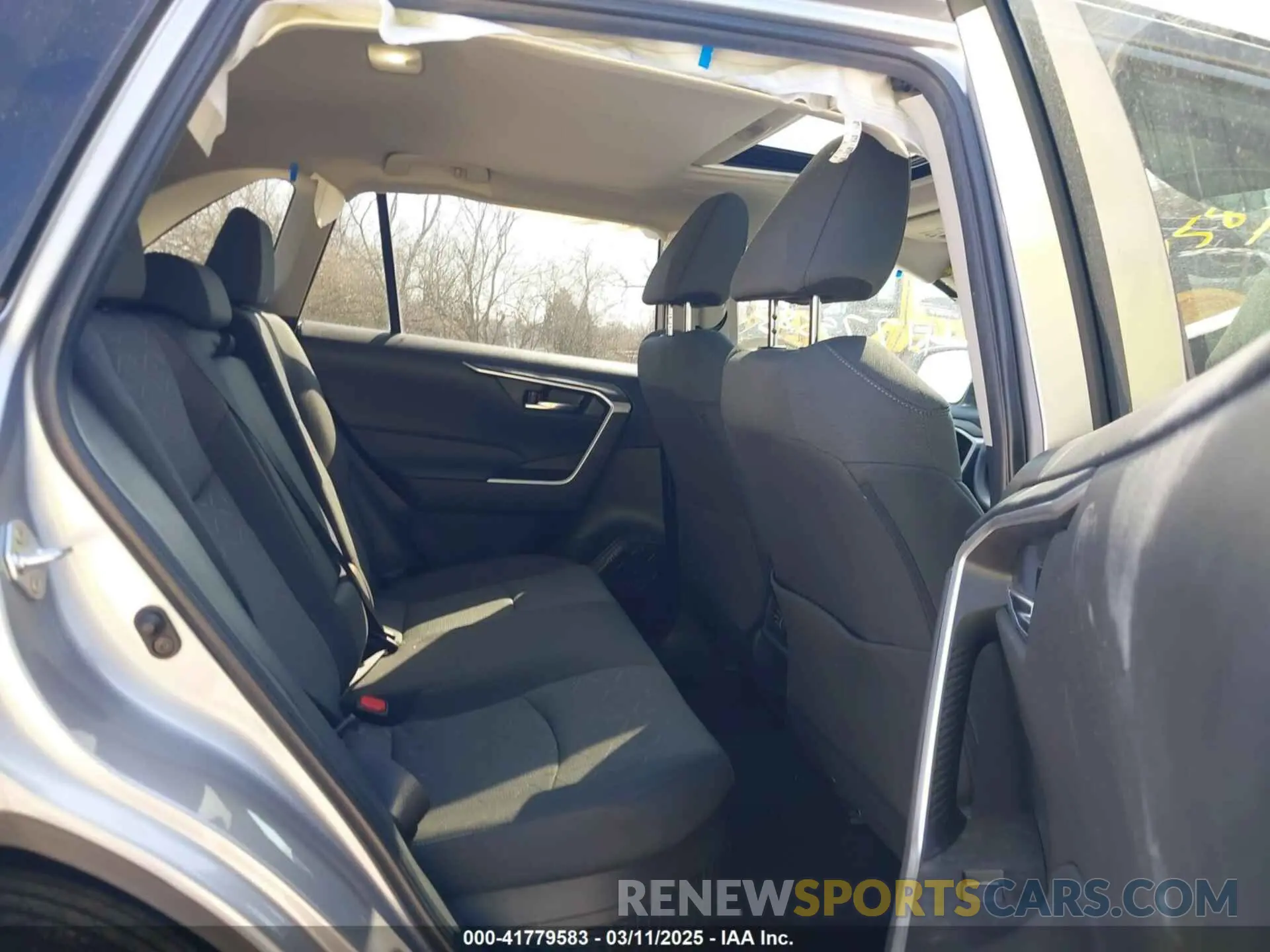 8 Photograph of a damaged car 4T3RWRFV4RU145970 TOYOTA RAV4 HYBRID 2024