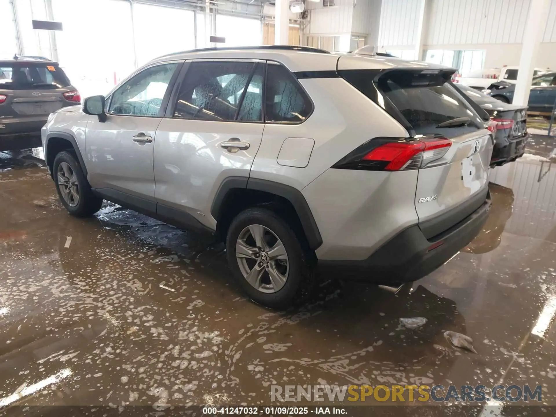 3 Photograph of a damaged car 4T3RWRFV5RU128188 TOYOTA RAV4 HYBRID 2024