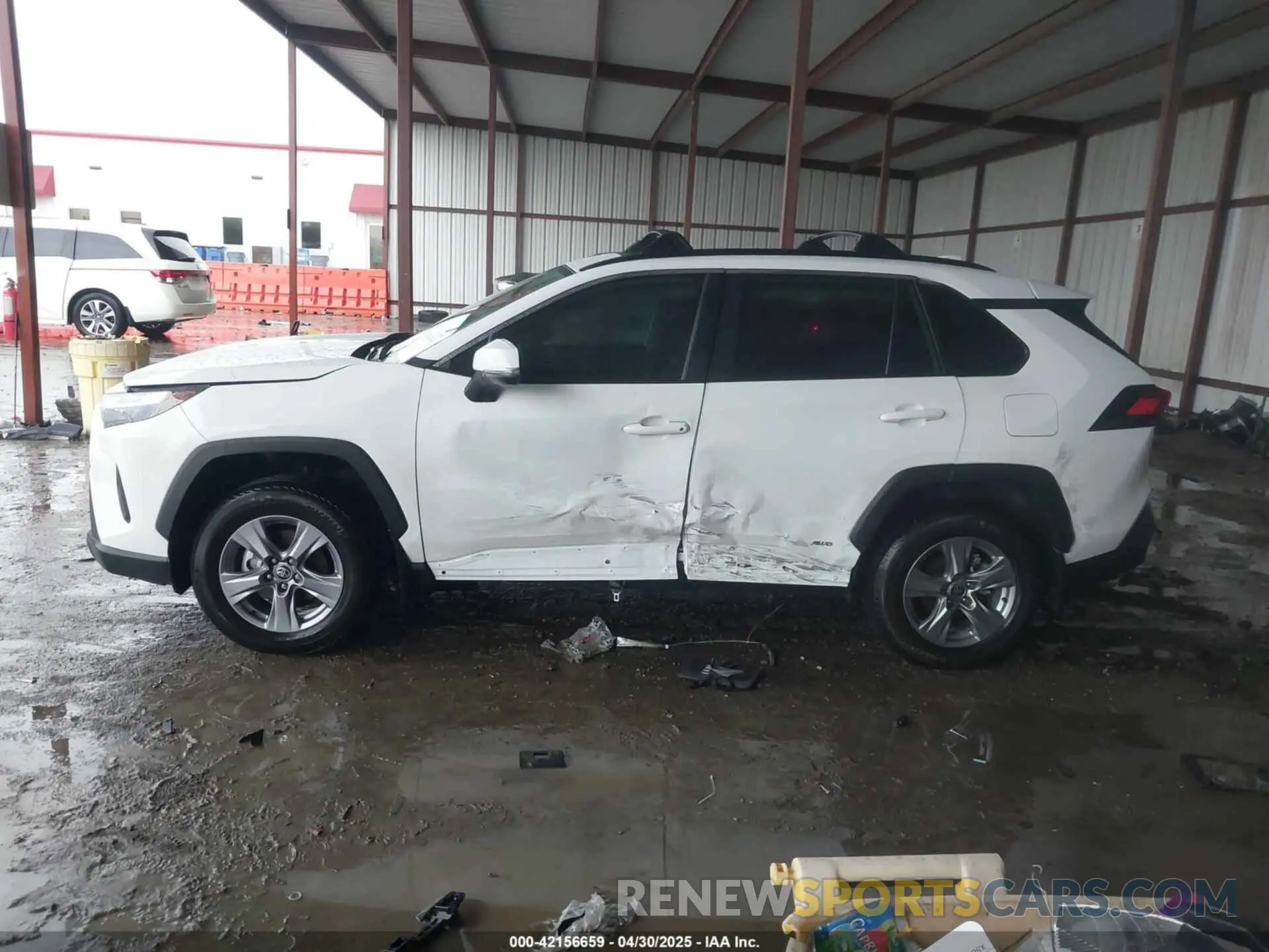 14 Photograph of a damaged car 4T3RWRFV6RU117636 TOYOTA RAV4 HYBRID 2024