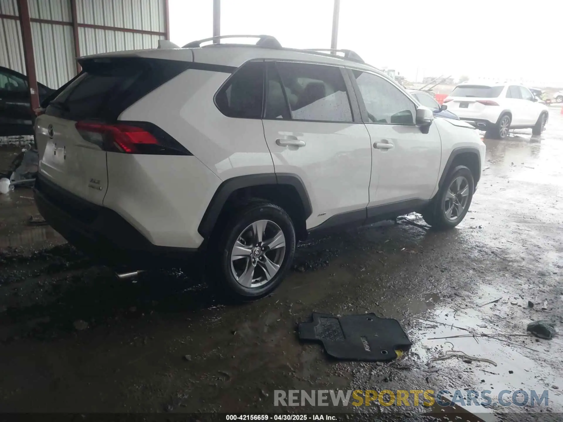 4 Photograph of a damaged car 4T3RWRFV6RU117636 TOYOTA RAV4 HYBRID 2024