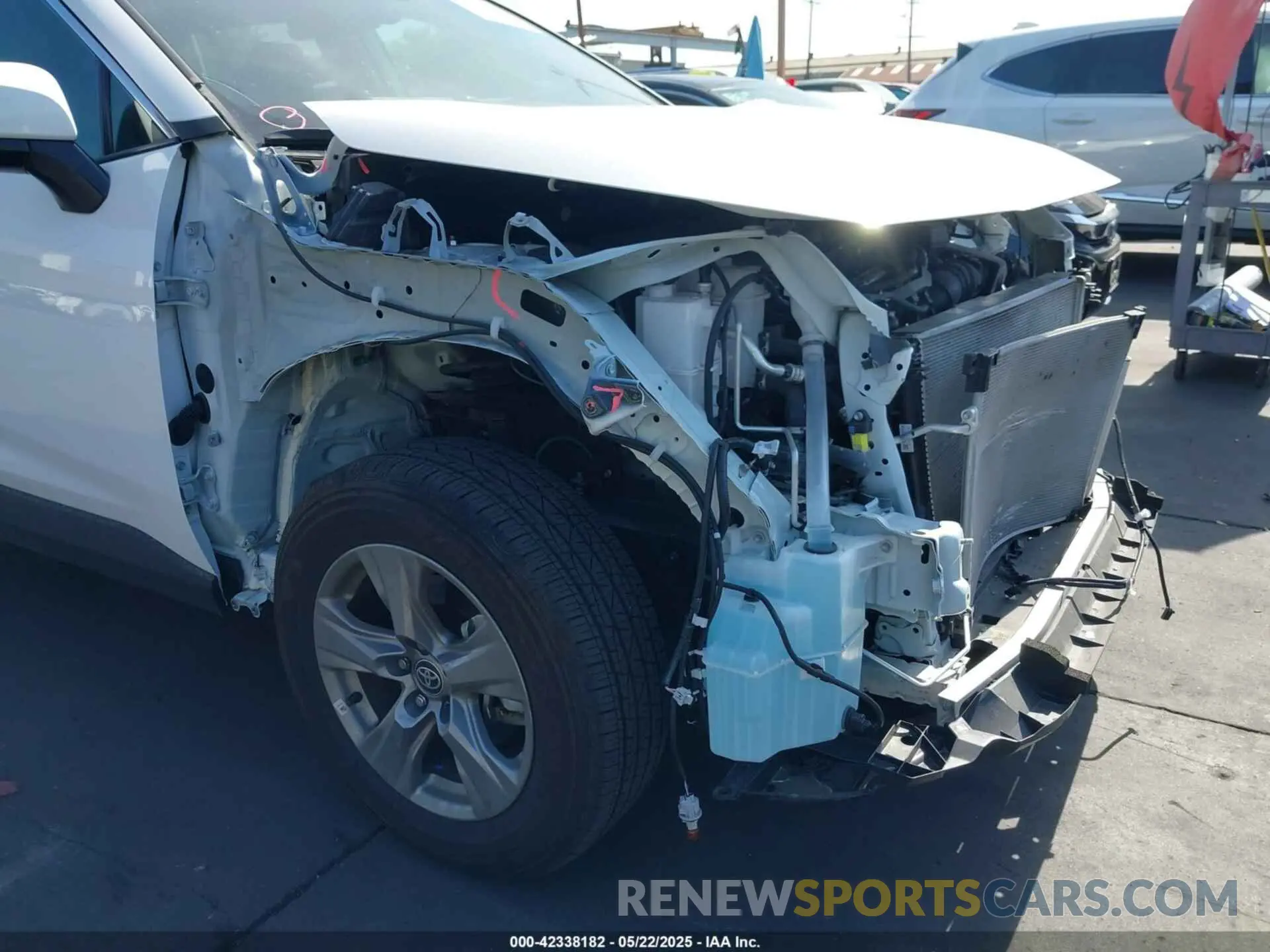 6 Photograph of a damaged car 4T3RWRFV6RU145047 TOYOTA RAV4 HYBRID 2024