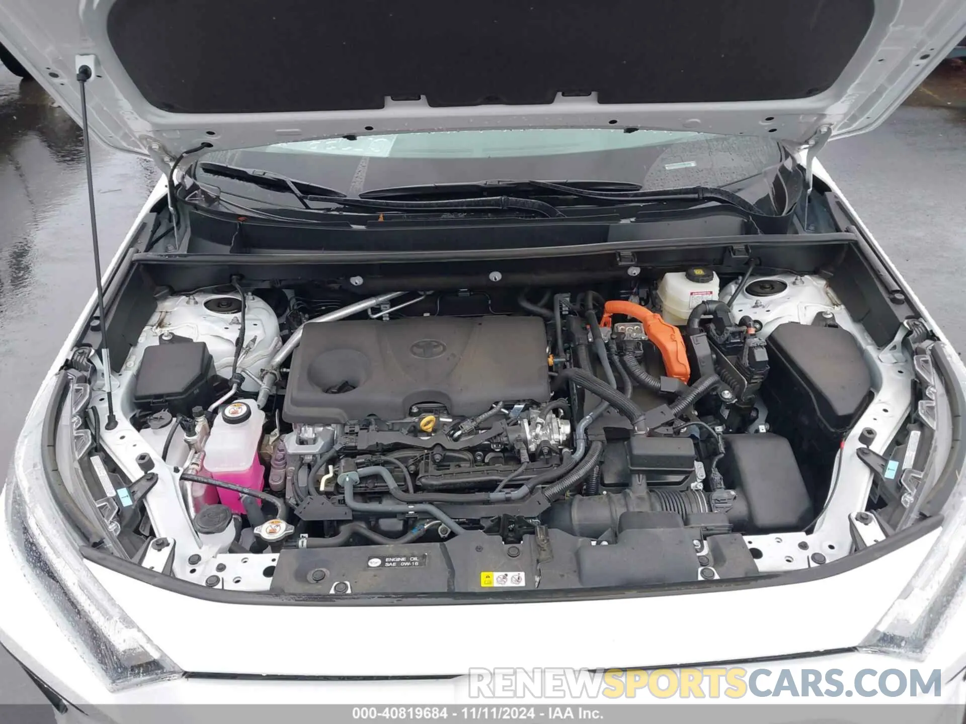 10 Photograph of a damaged car 4T3RWRFV7RU115863 TOYOTA RAV4 HYBRID 2024