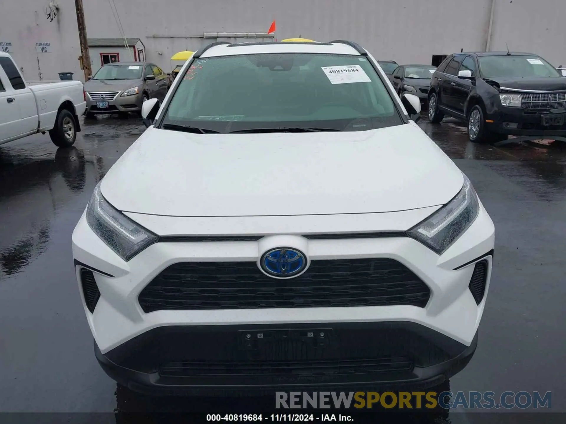 12 Photograph of a damaged car 4T3RWRFV7RU115863 TOYOTA RAV4 HYBRID 2024