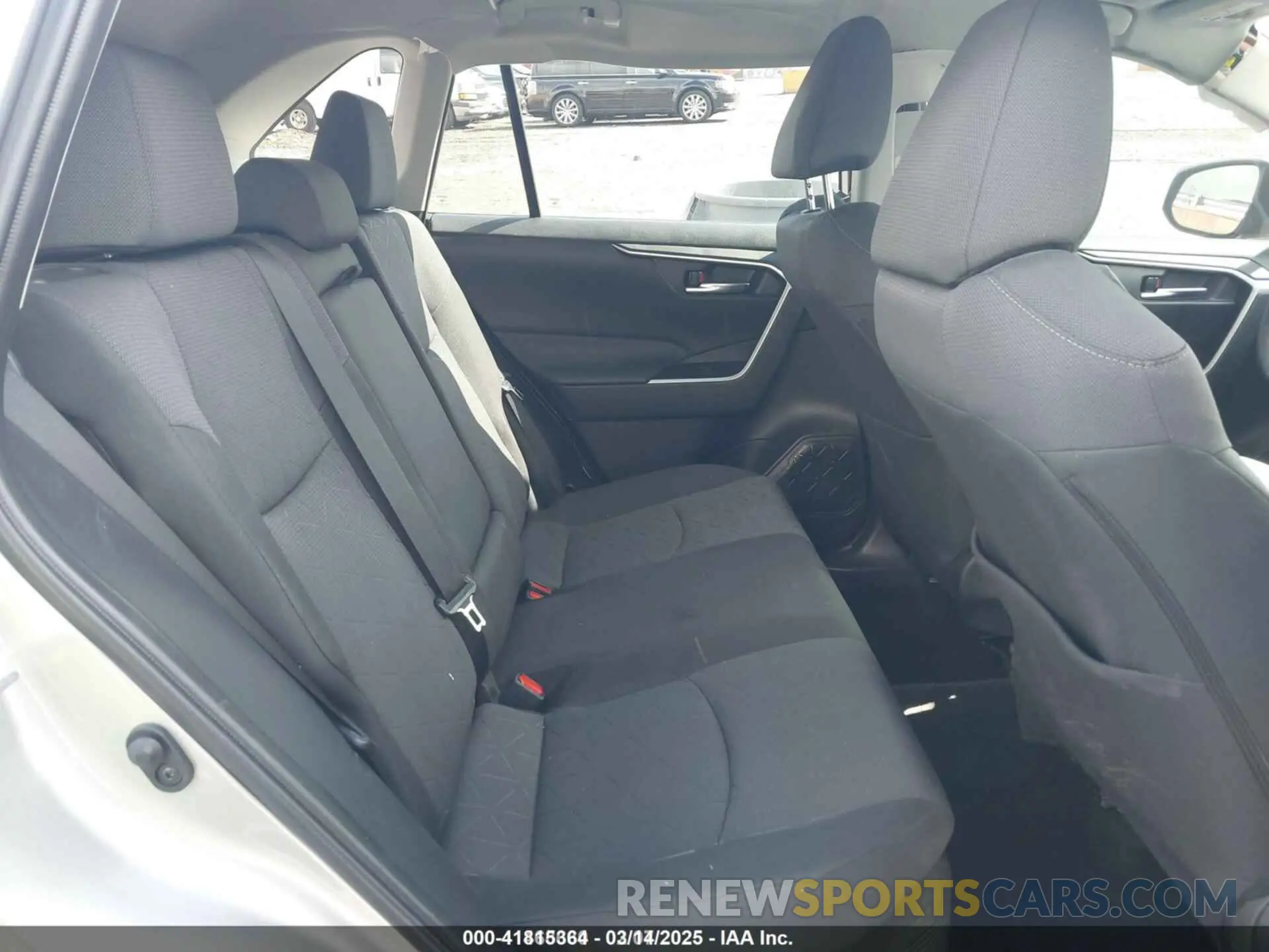 8 Photograph of a damaged car 4T3RWRFV7RU145753 TOYOTA RAV4 HYBRID 2024