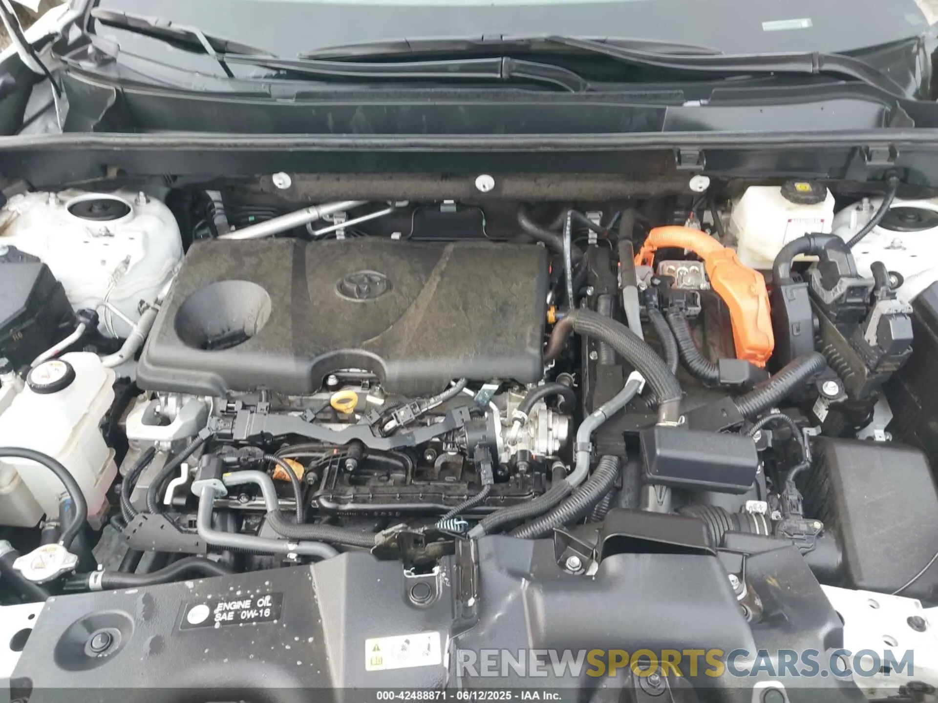 10 Photograph of a damaged car 4T3RWRFV8RU110932 TOYOTA RAV4 HYBRID 2024