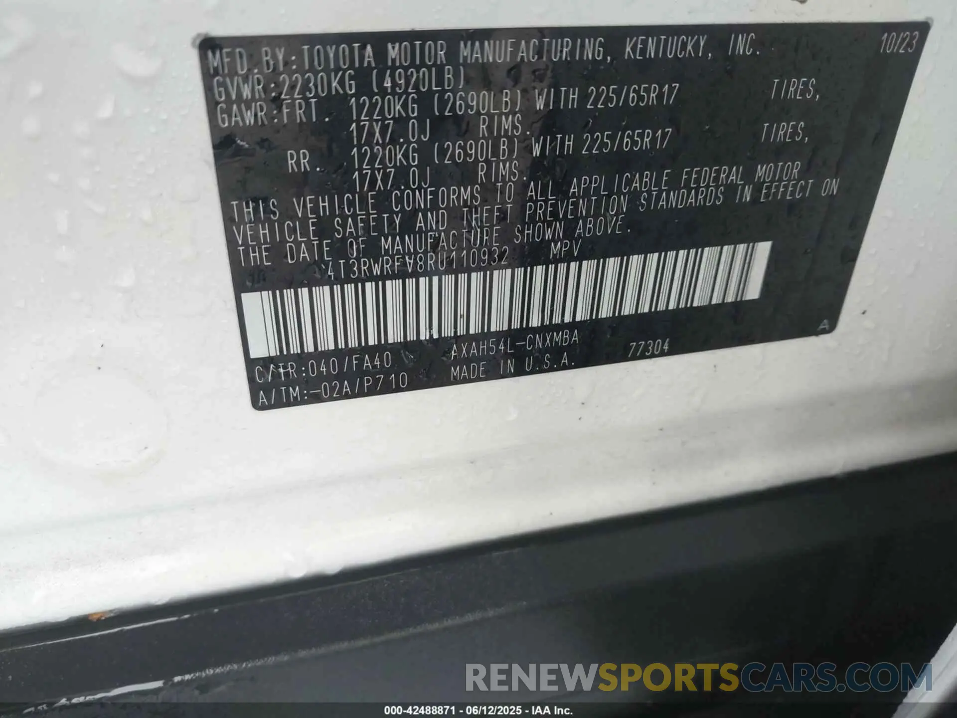 9 Photograph of a damaged car 4T3RWRFV8RU110932 TOYOTA RAV4 HYBRID 2024