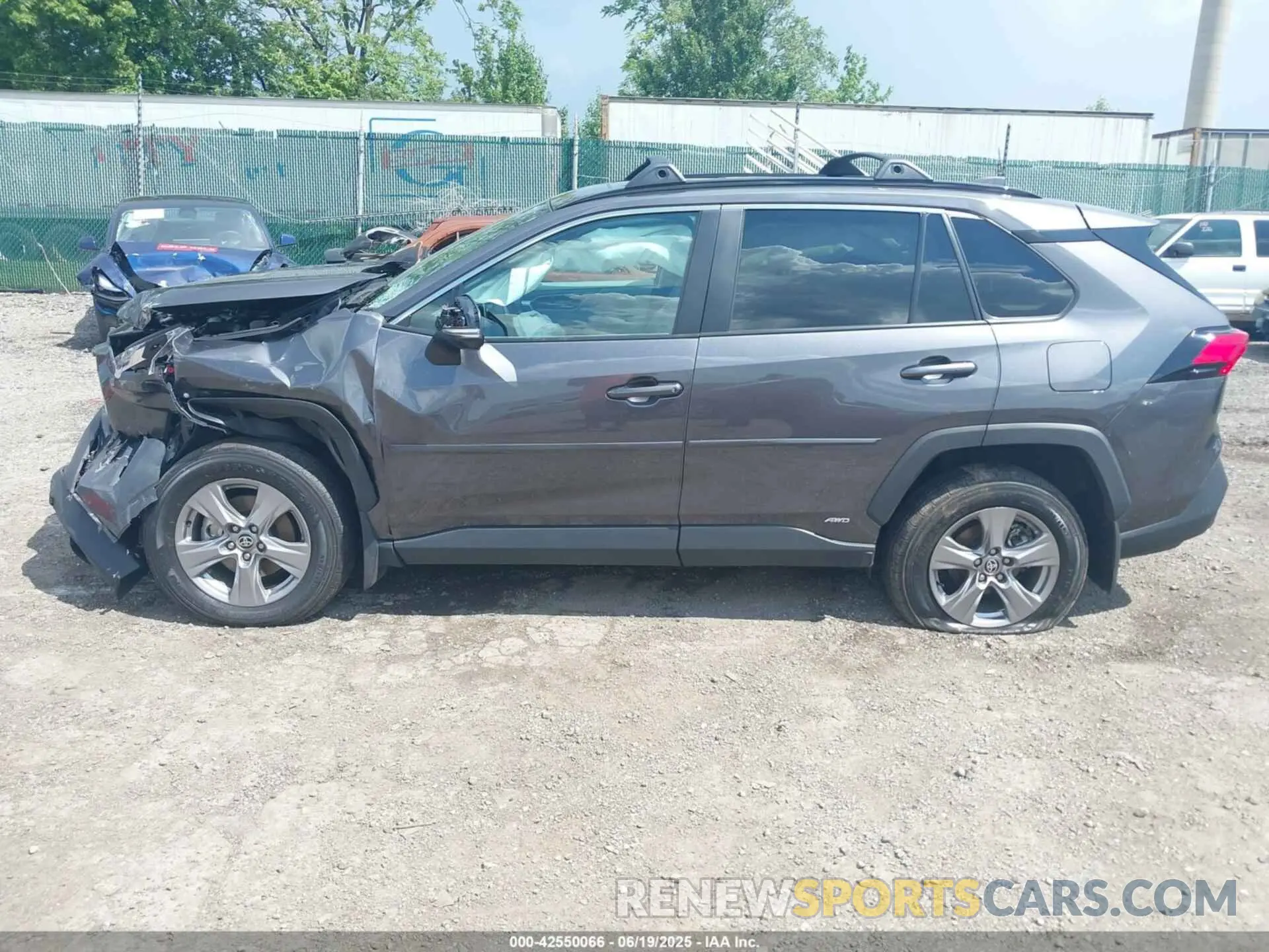 14 Photograph of a damaged car 4T3RWRFV8RU111725 TOYOTA RAV4 HYBRID 2024