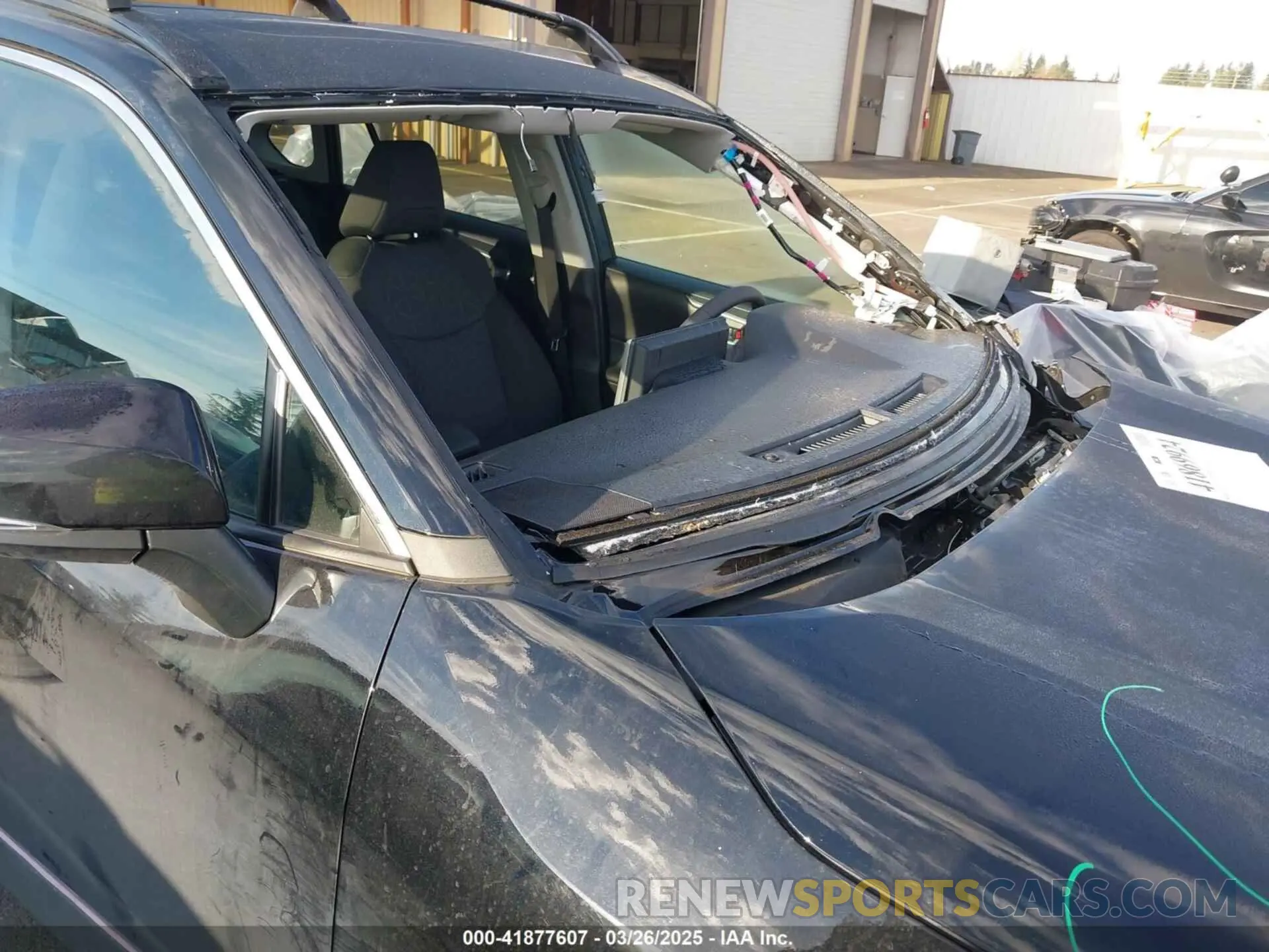 18 Photograph of a damaged car 4T3RWRFV8RU117959 TOYOTA RAV4 HYBRID 2024