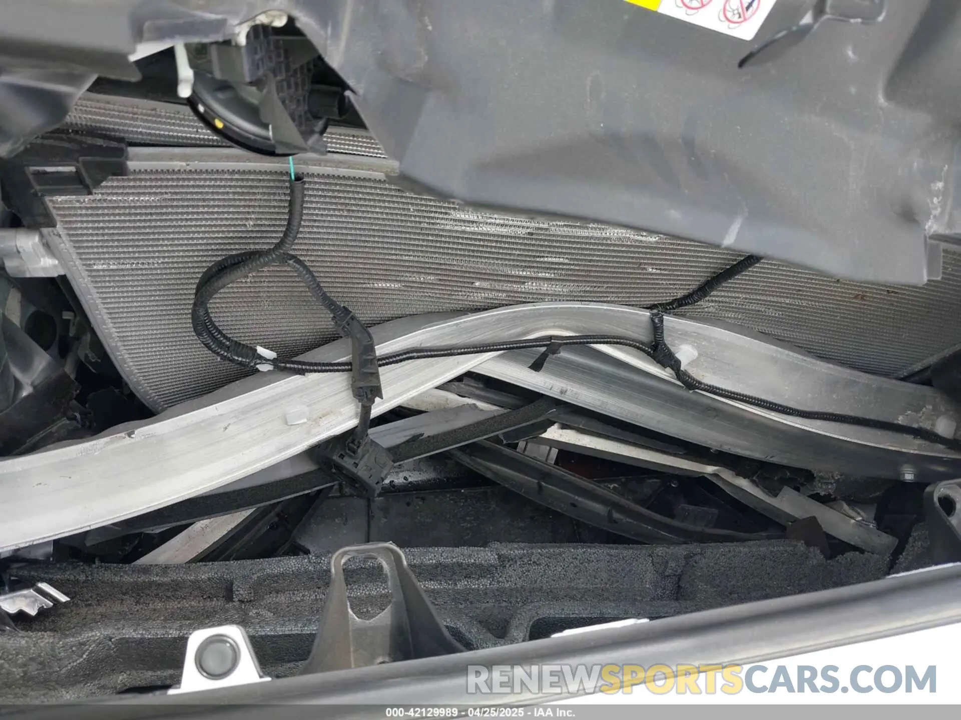 19 Photograph of a damaged car 4T3RWRFV8RU130923 TOYOTA RAV4 HYBRID 2024