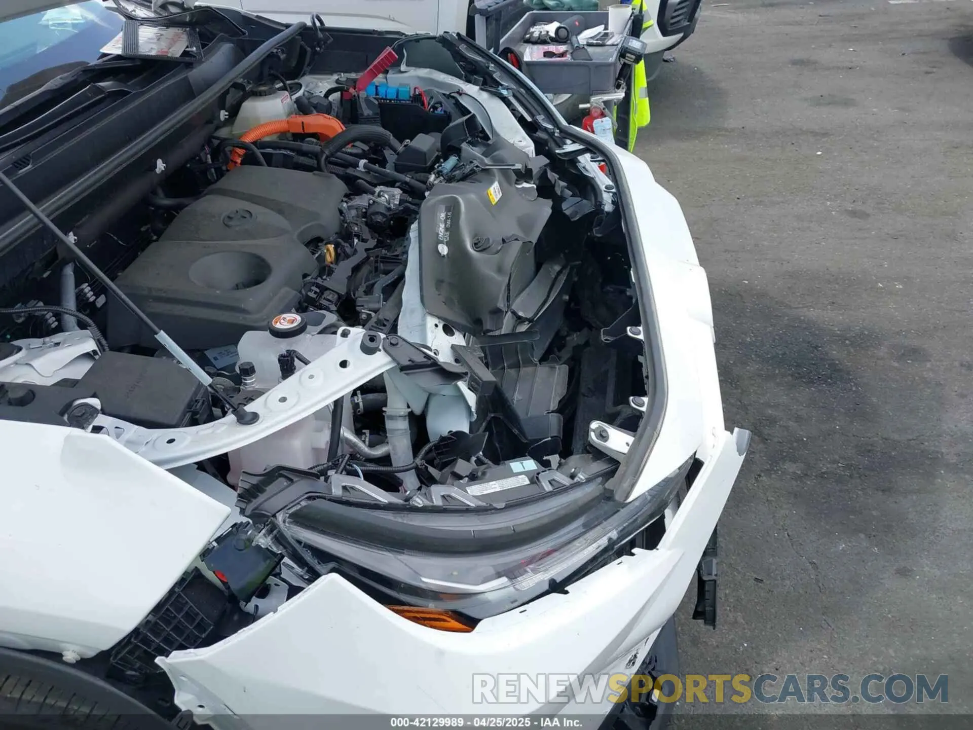 20 Photograph of a damaged car 4T3RWRFV8RU130923 TOYOTA RAV4 HYBRID 2024