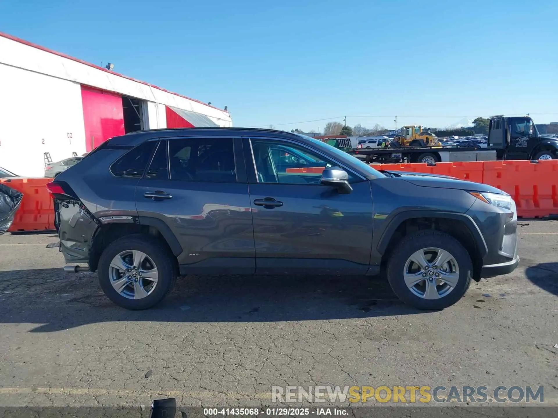 14 Photograph of a damaged car 4T3RWRFV8RU140643 TOYOTA RAV4 HYBRID 2024