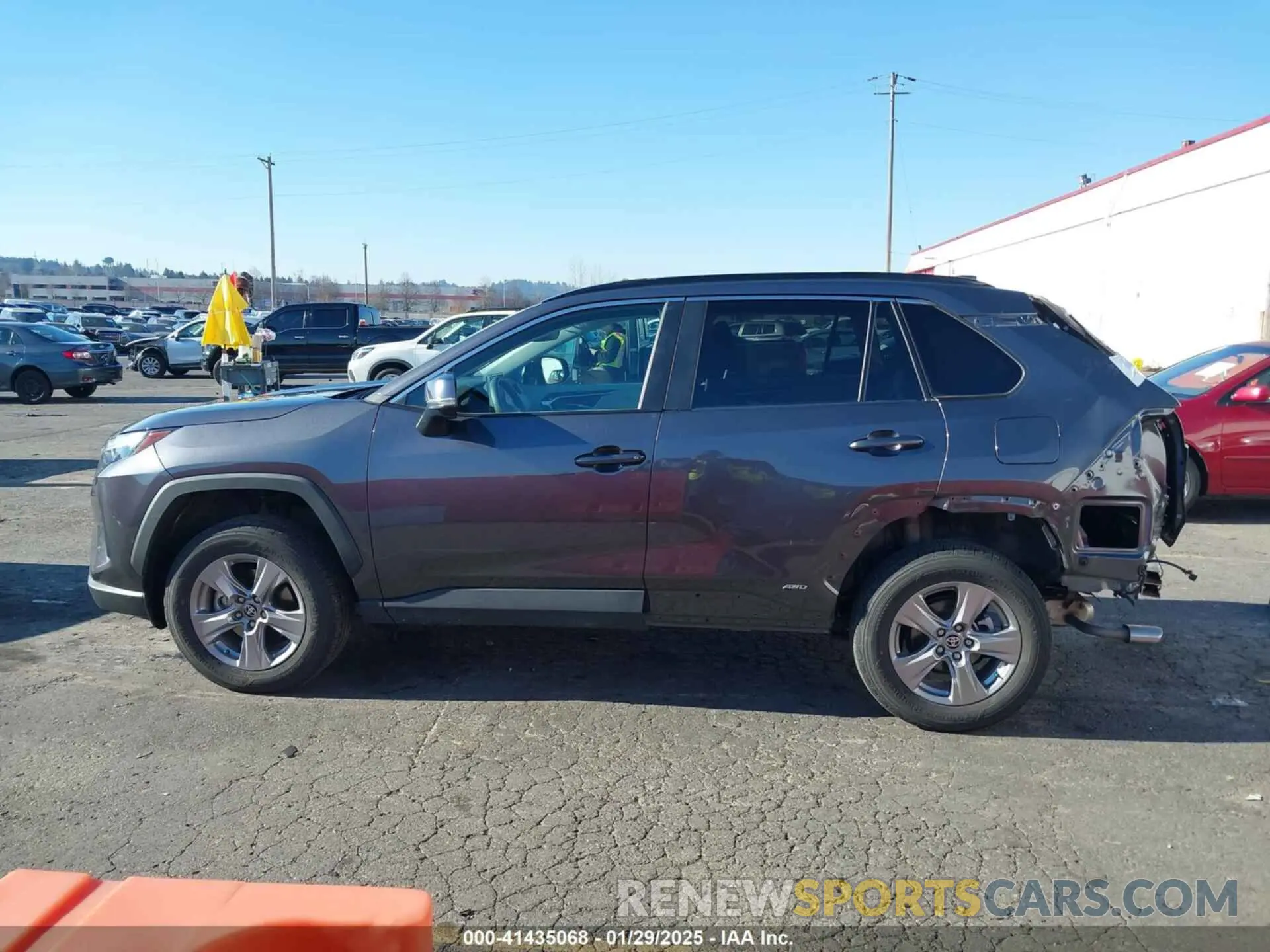 15 Photograph of a damaged car 4T3RWRFV8RU140643 TOYOTA RAV4 HYBRID 2024
