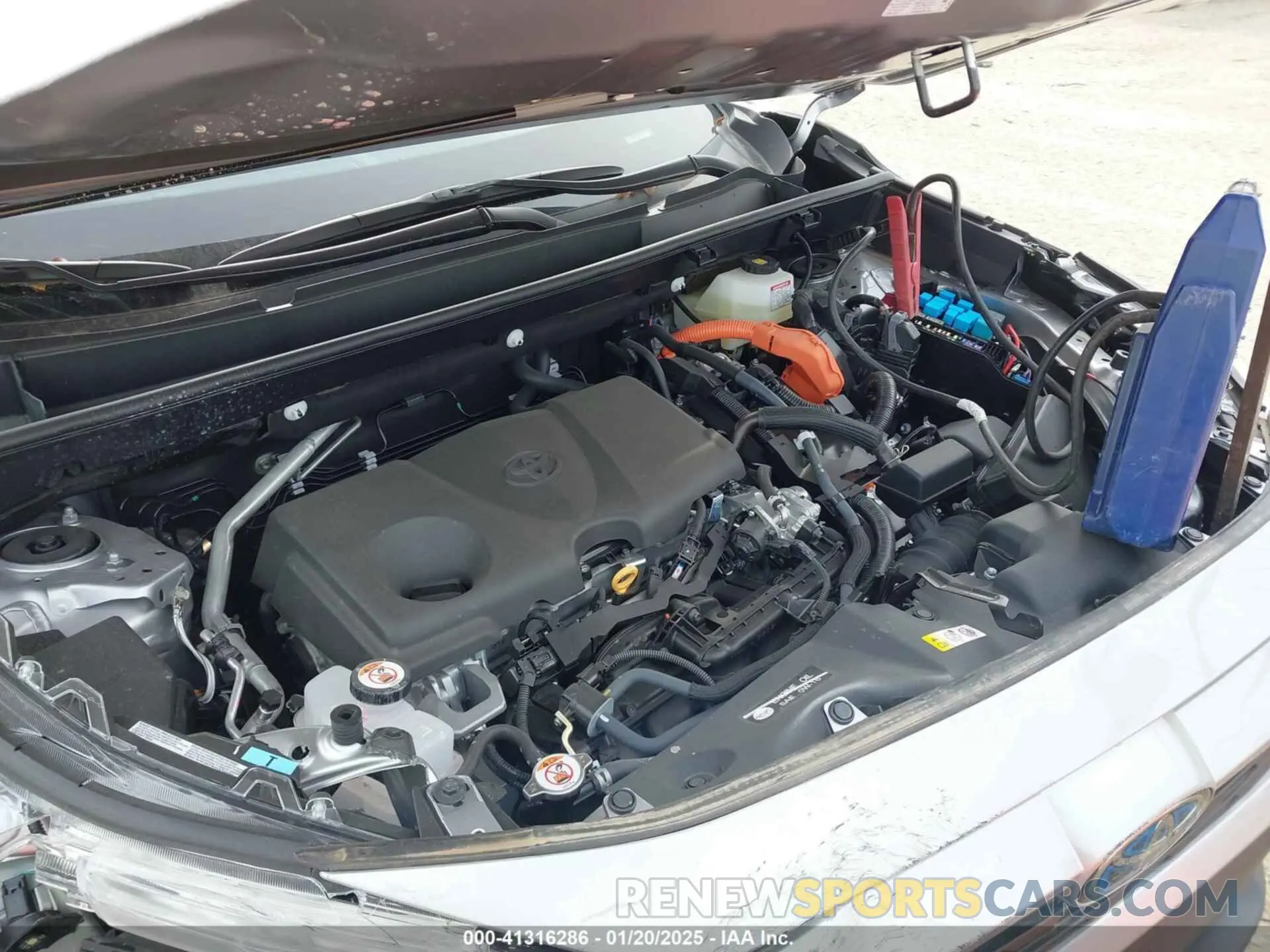 10 Photograph of a damaged car 4T3RWRFV8RU146944 TOYOTA RAV4 HYBRID 2024