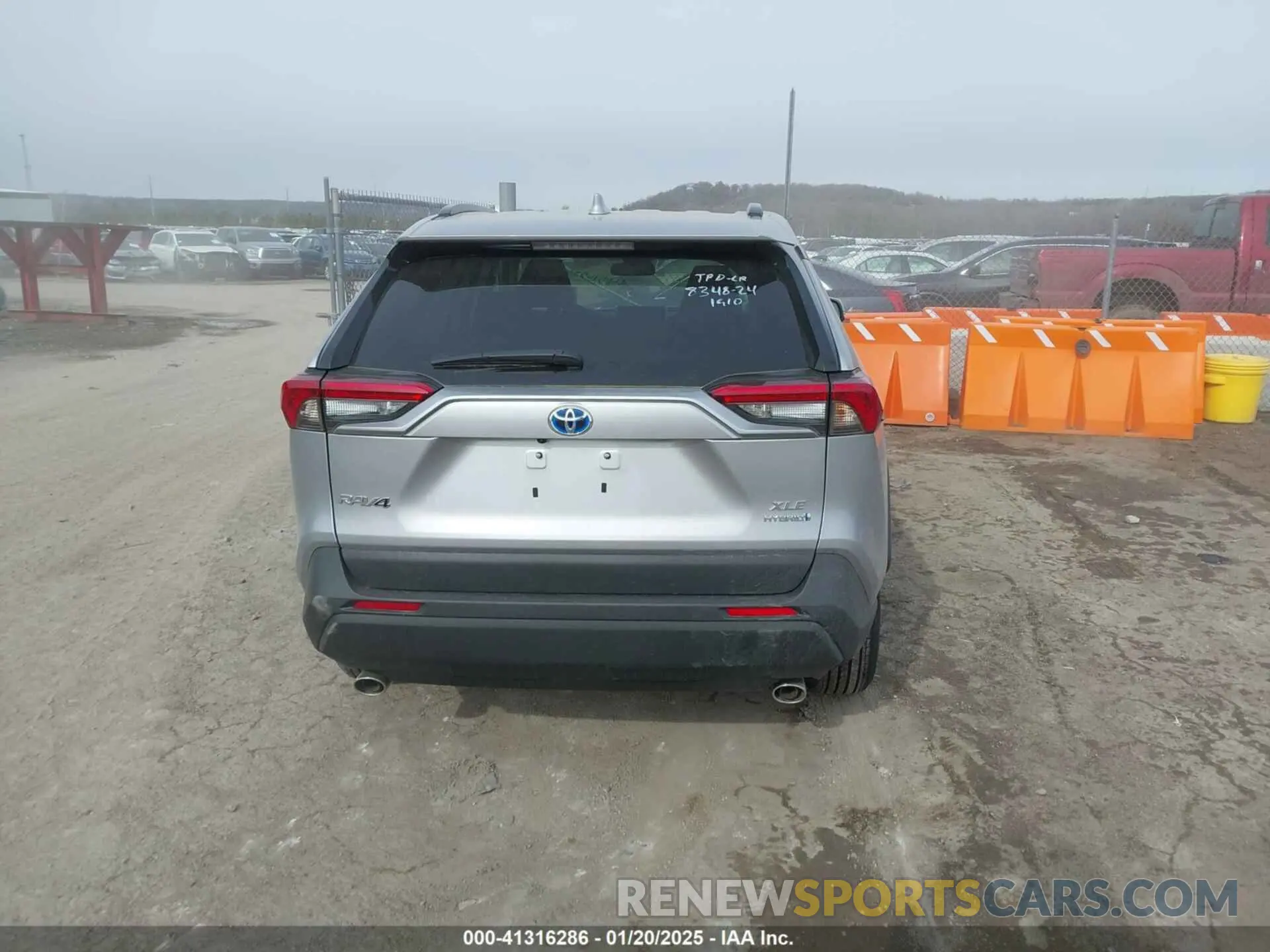 16 Photograph of a damaged car 4T3RWRFV8RU146944 TOYOTA RAV4 HYBRID 2024