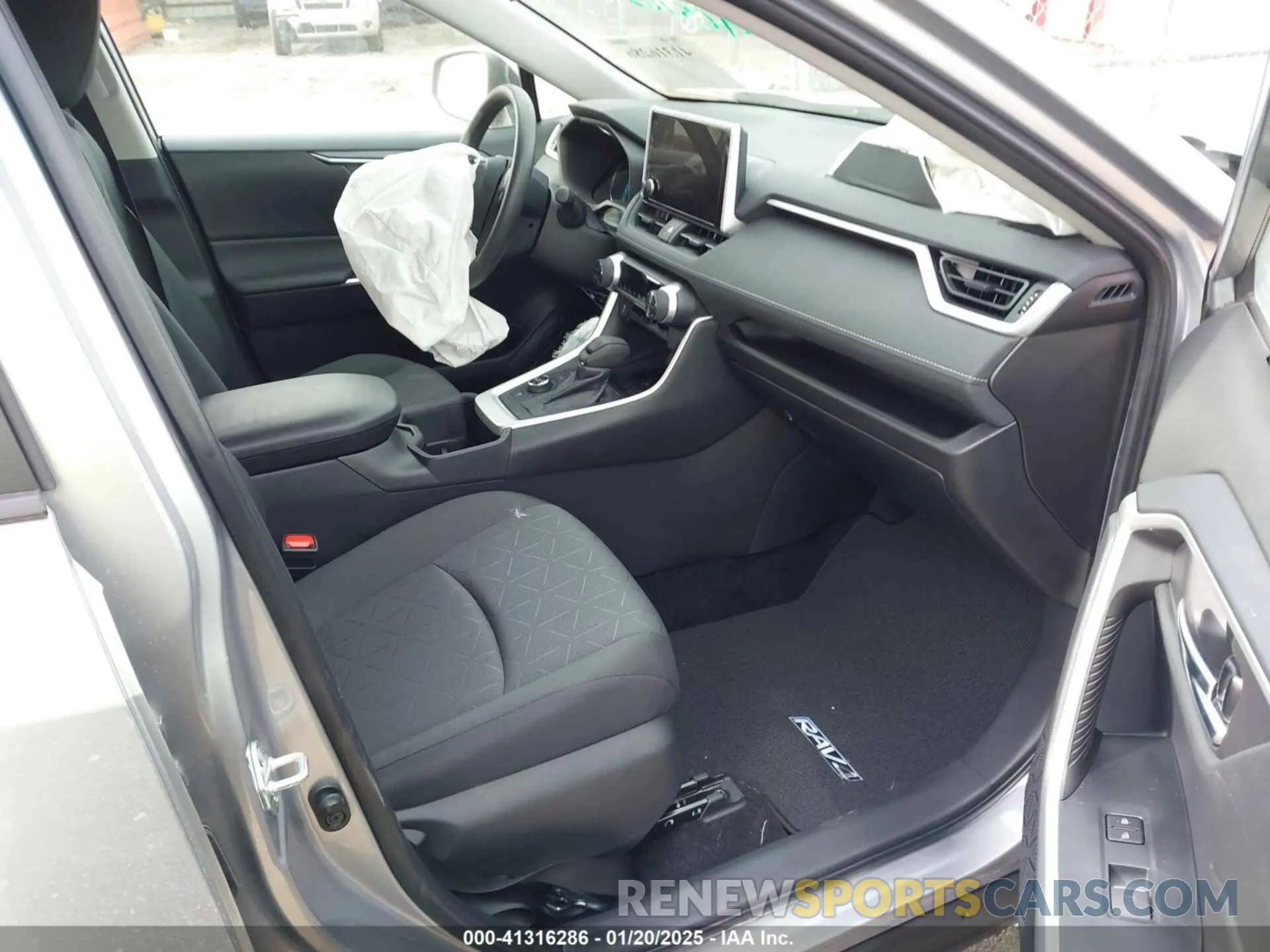 5 Photograph of a damaged car 4T3RWRFV8RU146944 TOYOTA RAV4 HYBRID 2024