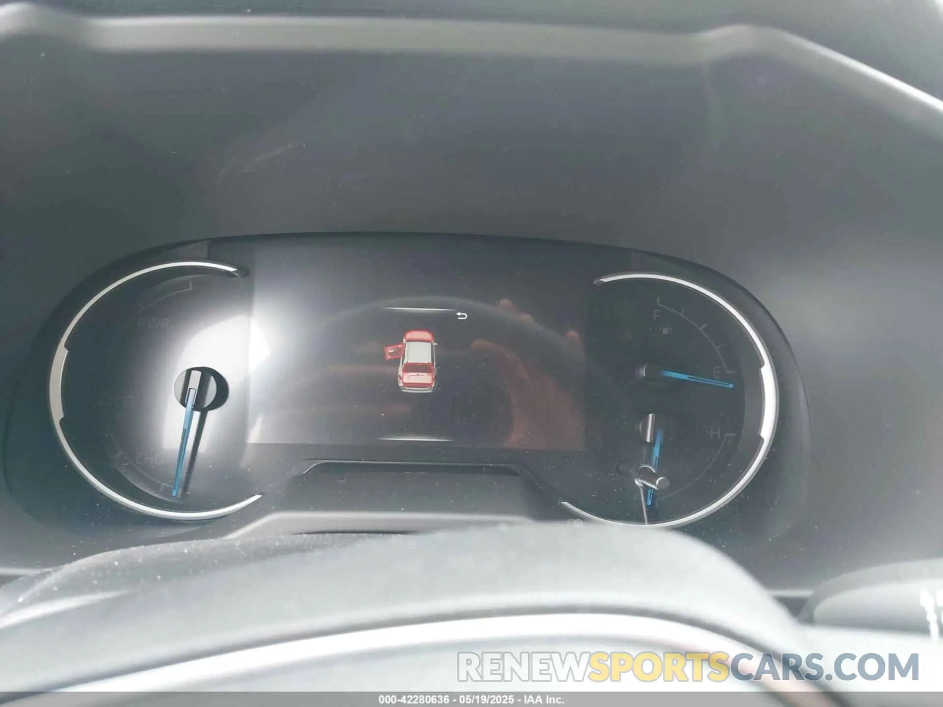 7 Photograph of a damaged car 4T3T6RFV2RU162482 TOYOTA RAV4 HYBRID 2024