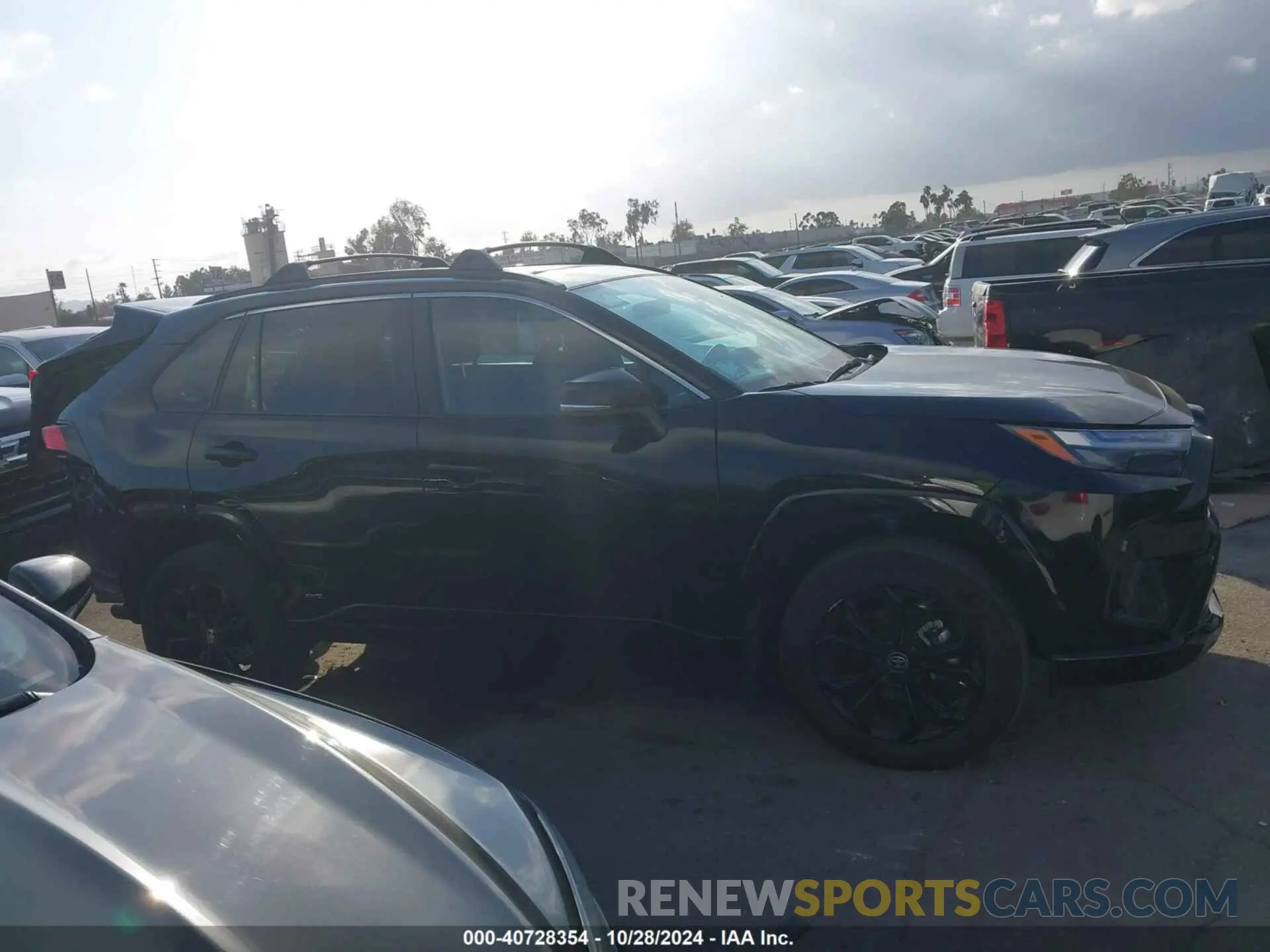 14 Photograph of a damaged car 4T3T6RFV3RU146016 TOYOTA RAV4 HYBRID 2024