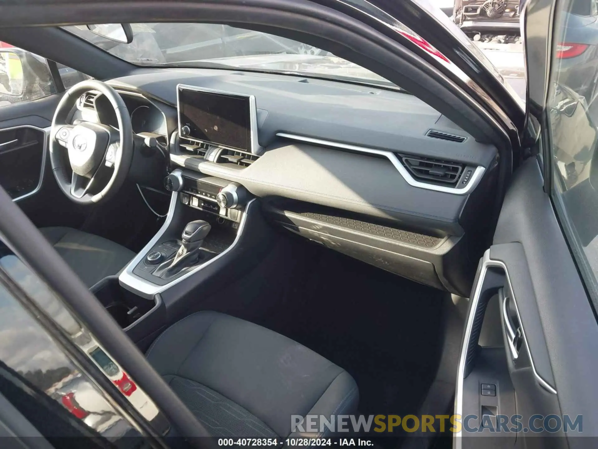 5 Photograph of a damaged car 4T3T6RFV3RU146016 TOYOTA RAV4 HYBRID 2024