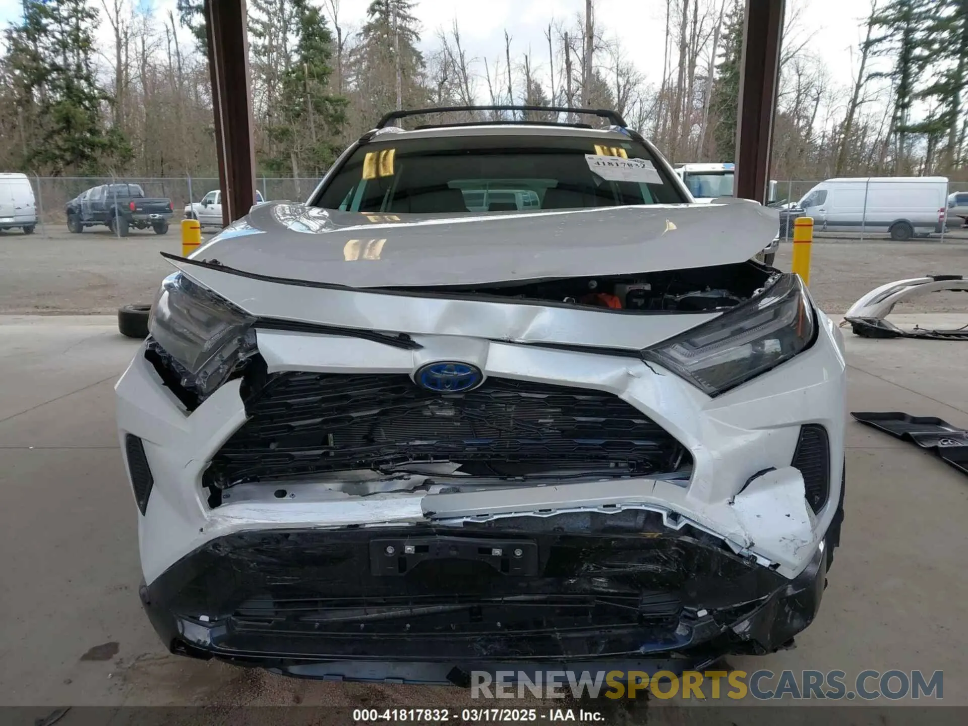 12 Photograph of a damaged car 4T3T6RFV3RU163656 TOYOTA RAV4 HYBRID 2024