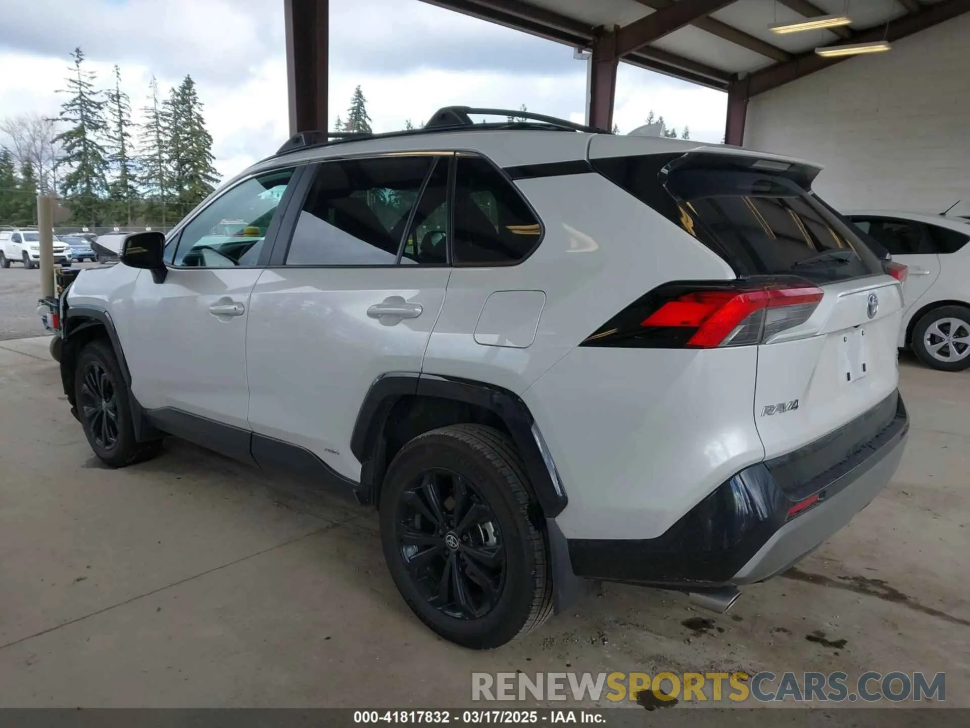 3 Photograph of a damaged car 4T3T6RFV3RU163656 TOYOTA RAV4 HYBRID 2024