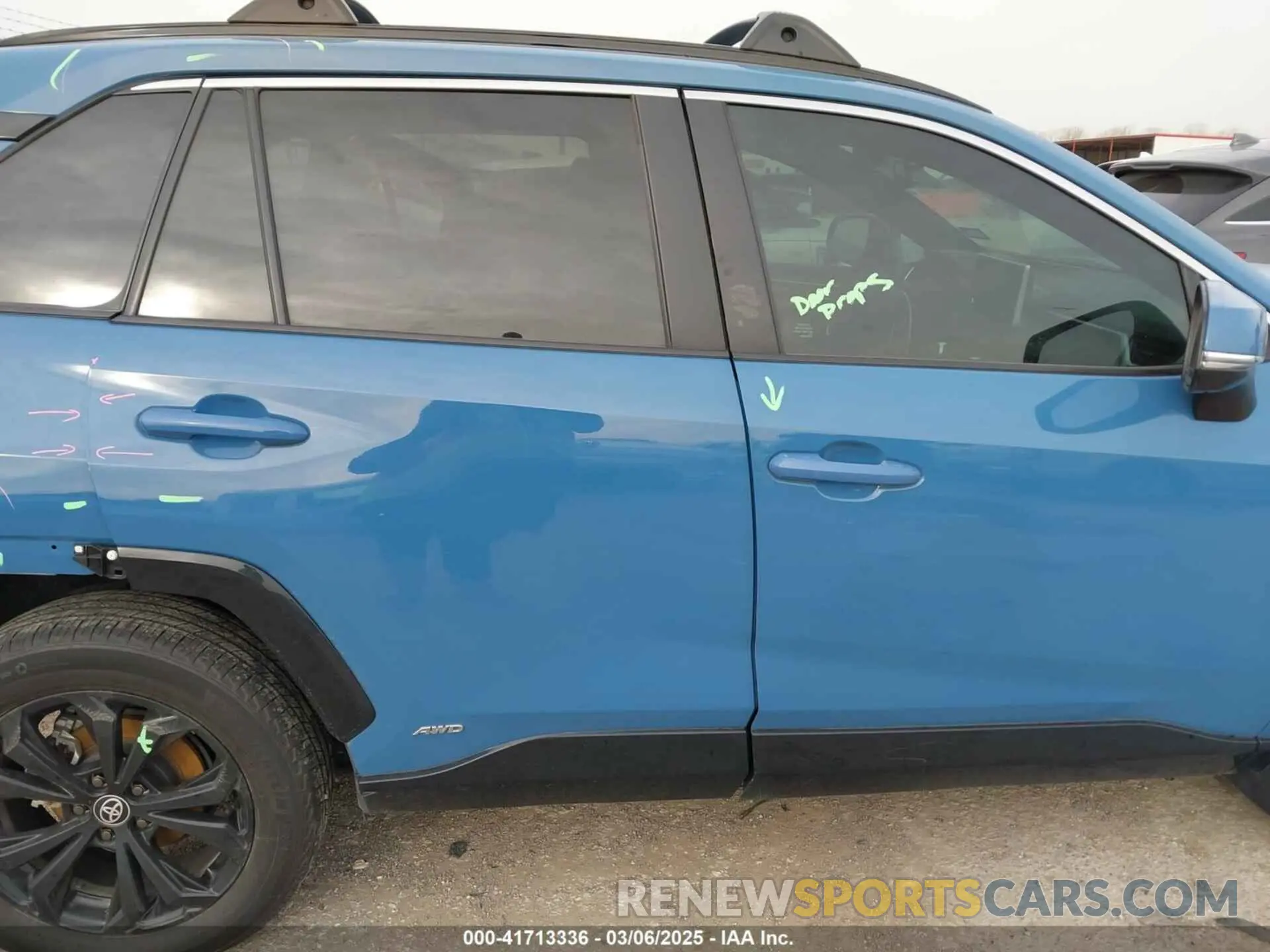 14 Photograph of a damaged car 4T3T6RFV6RU153199 TOYOTA RAV4 HYBRID 2024