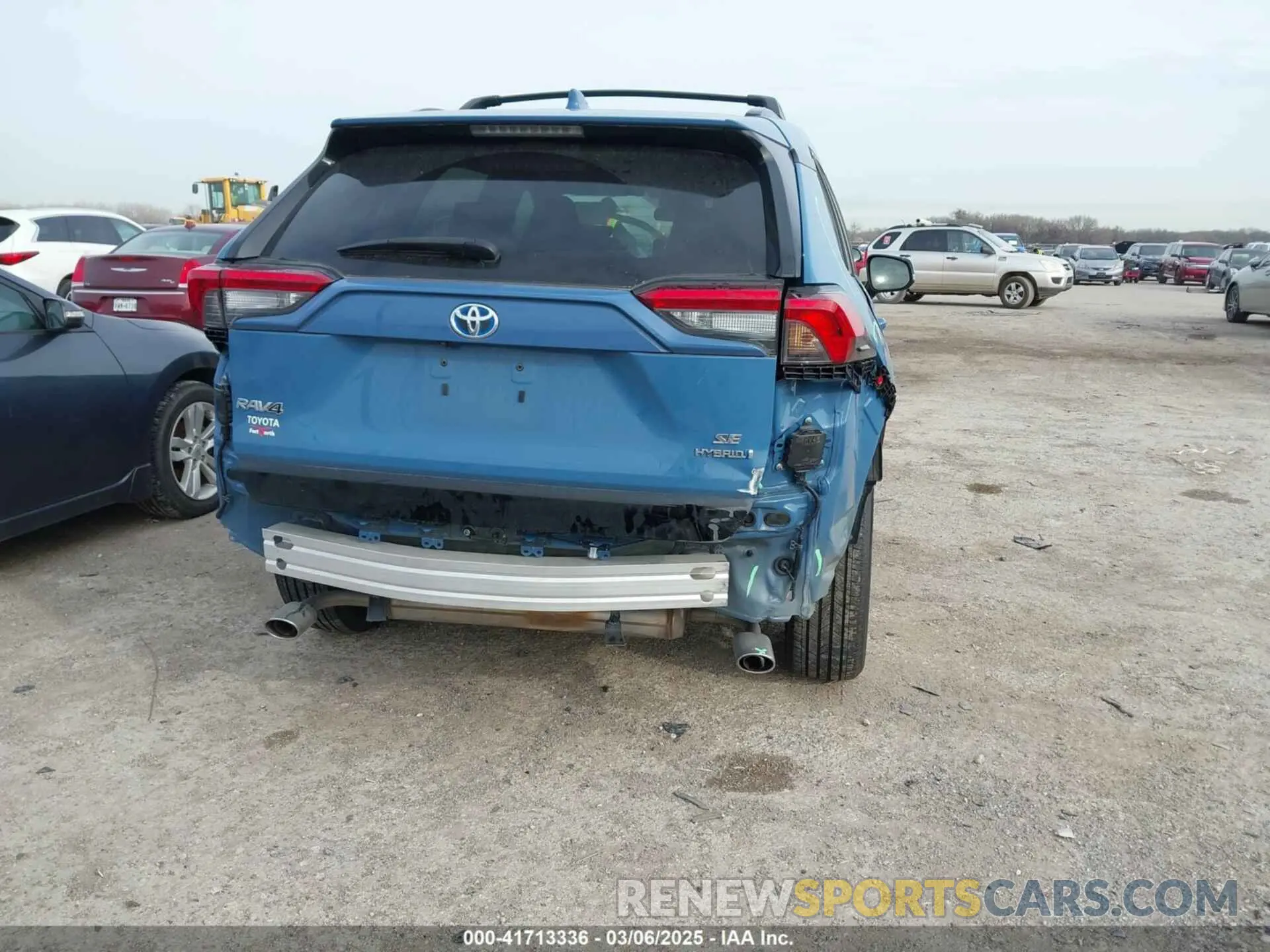 18 Photograph of a damaged car 4T3T6RFV6RU153199 TOYOTA RAV4 HYBRID 2024