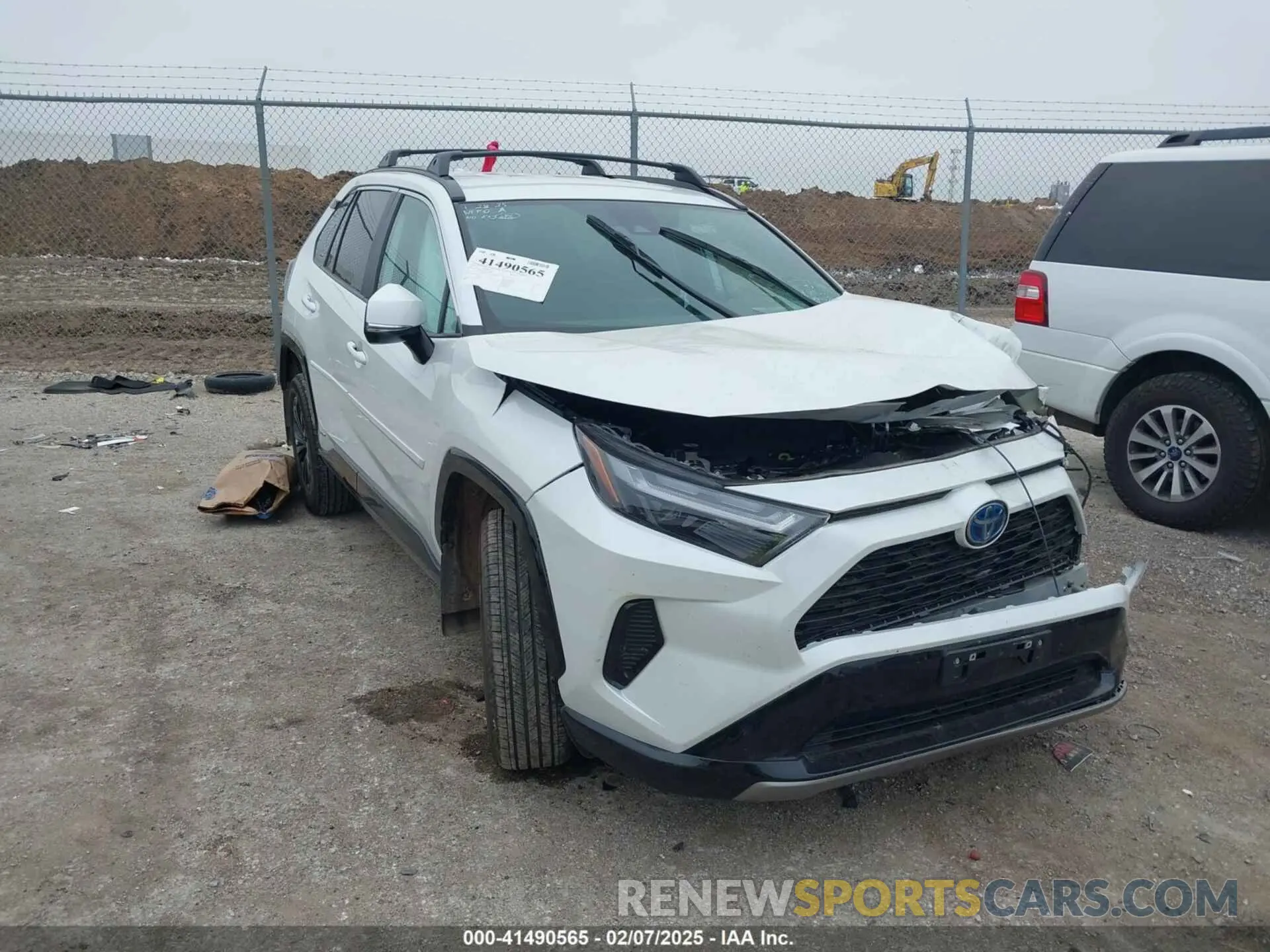 1 Photograph of a damaged car 4T3T6RFV6RU166065 TOYOTA RAV4 HYBRID 2024