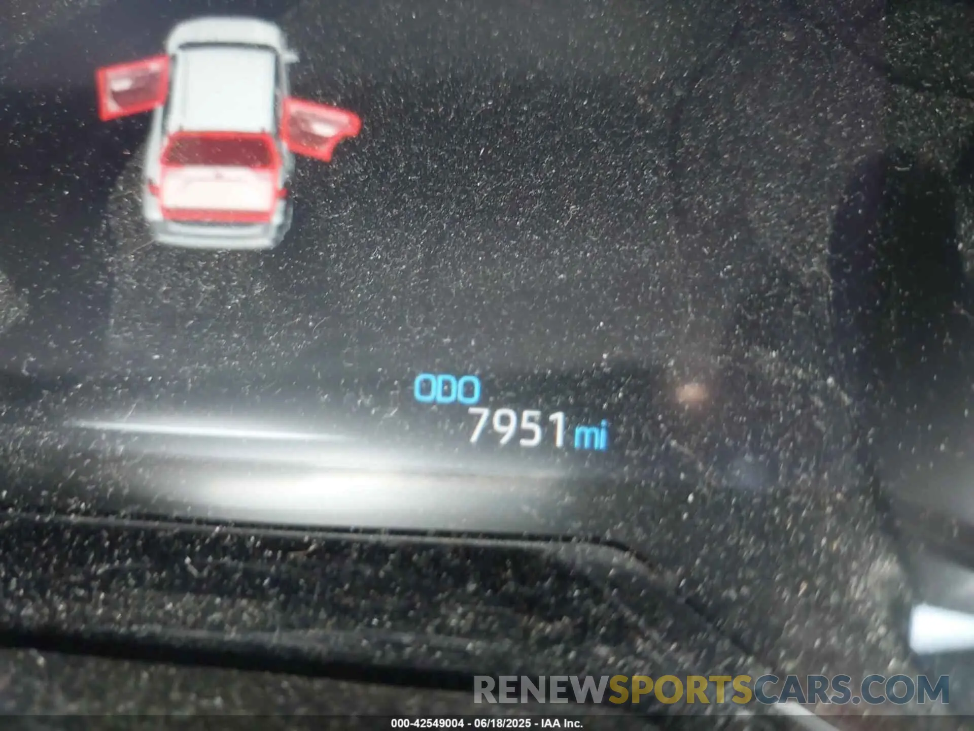 7 Photograph of a damaged car 4T3T6RFV9RU146330 TOYOTA RAV4 HYBRID 2024