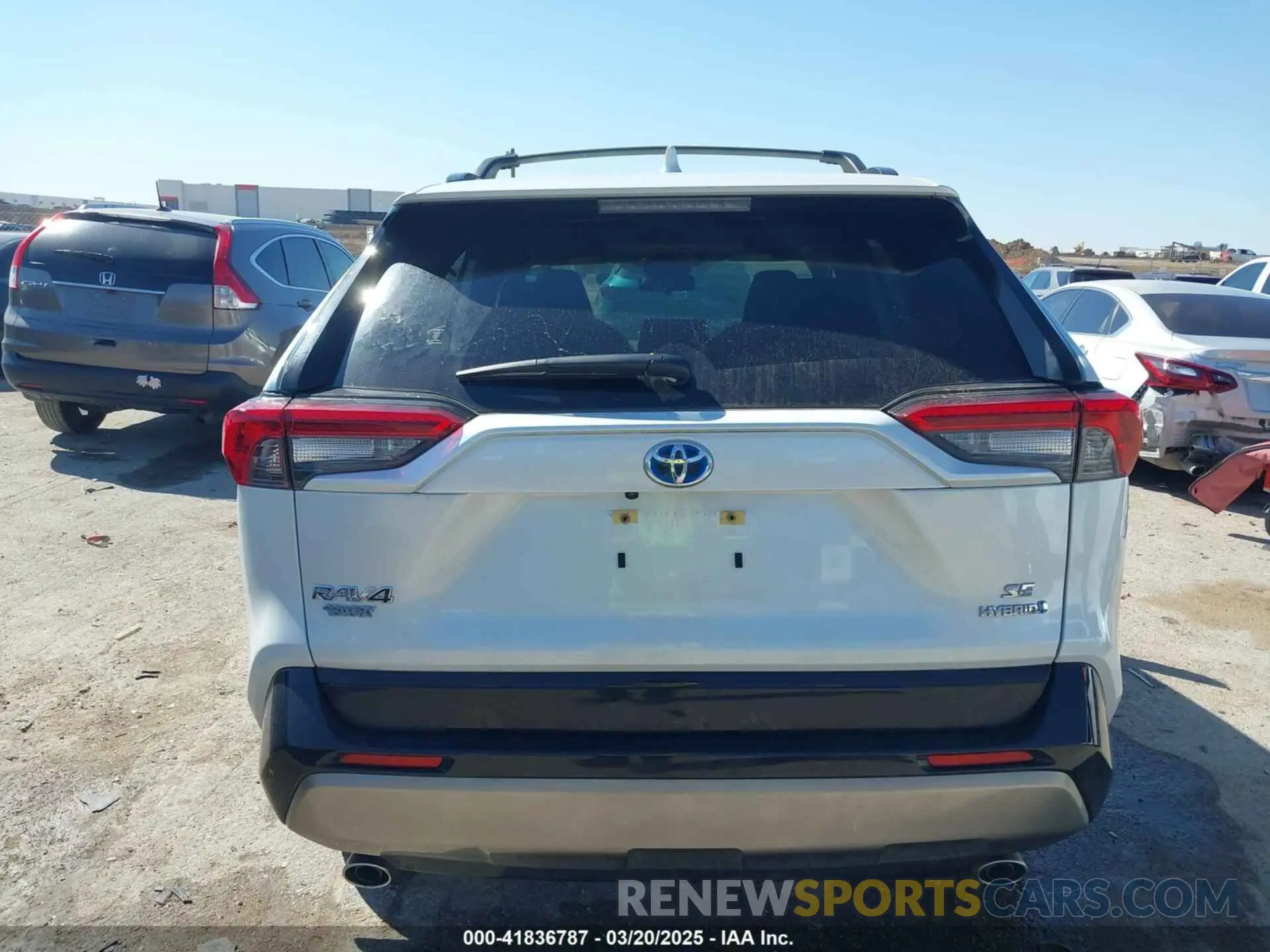 16 Photograph of a damaged car JTM16RFV3RJ042759 TOYOTA RAV4 HYBRID 2024