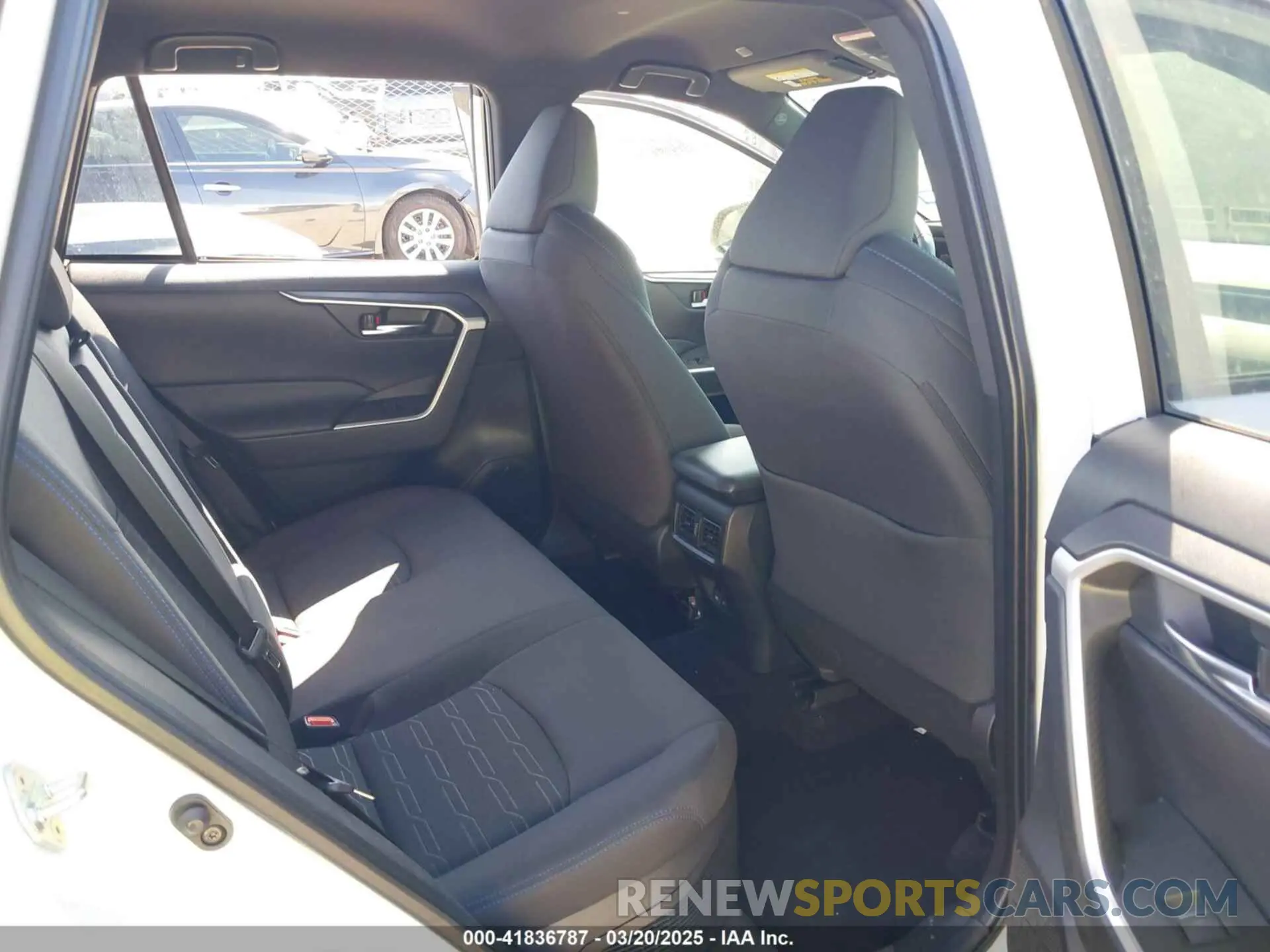 8 Photograph of a damaged car JTM16RFV3RJ042759 TOYOTA RAV4 HYBRID 2024