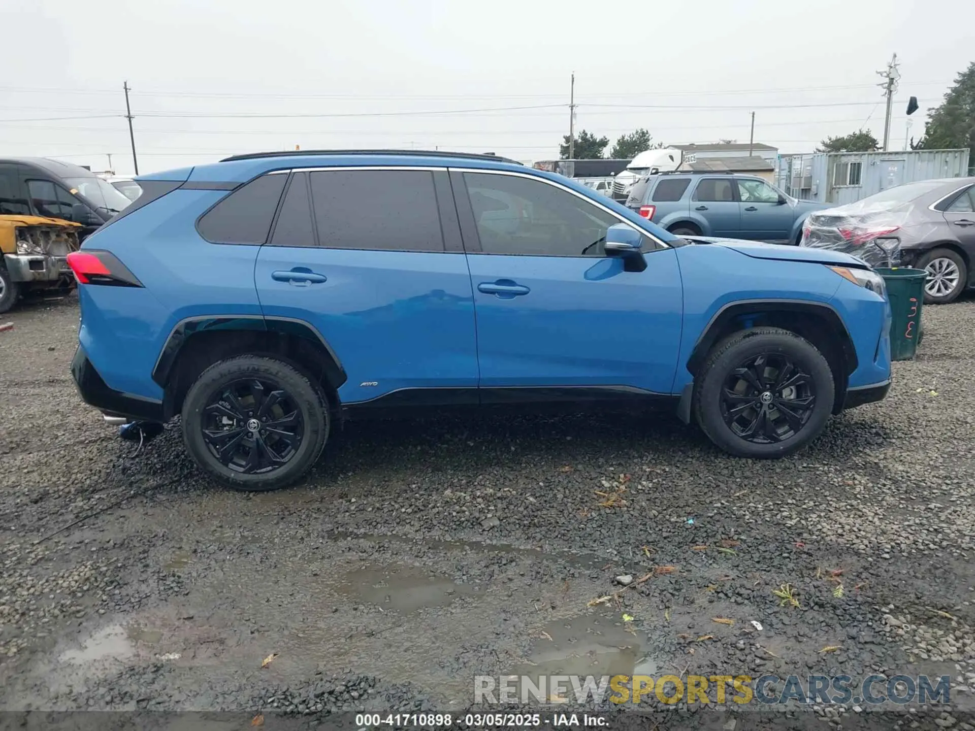 14 Photograph of a damaged car JTM16RFV3RJ044091 TOYOTA RAV4 HYBRID 2024